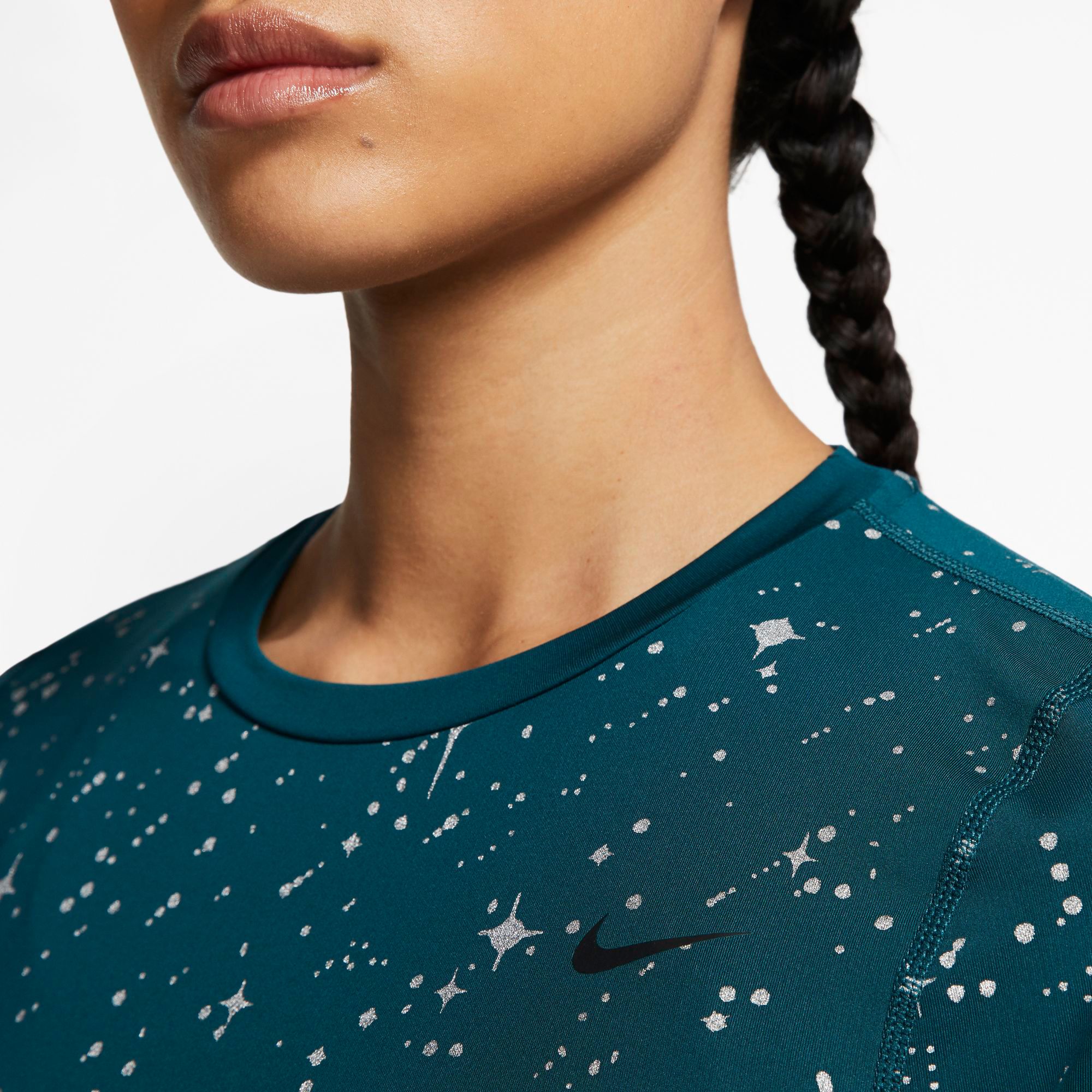 nike women's pro warm starry night cropped long sleeve shirt