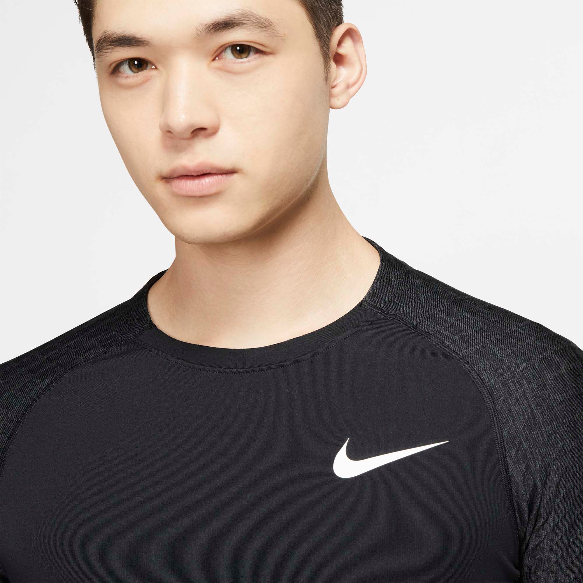 Nike Men's Pro Training Long Sleeve Shirt product image