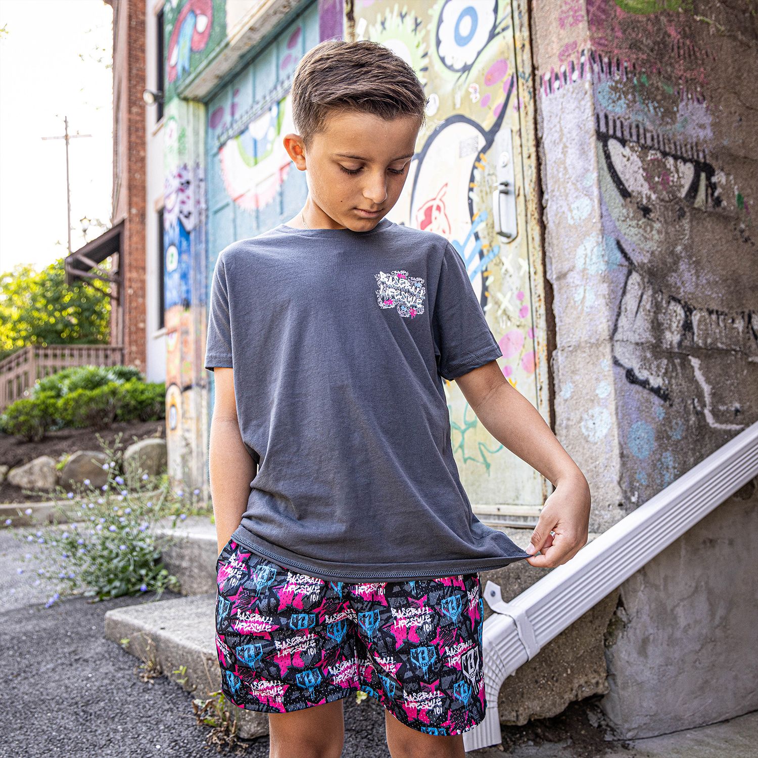 Baseball Lifestyle 101 Boys' Graffiti Crown Shirt product image