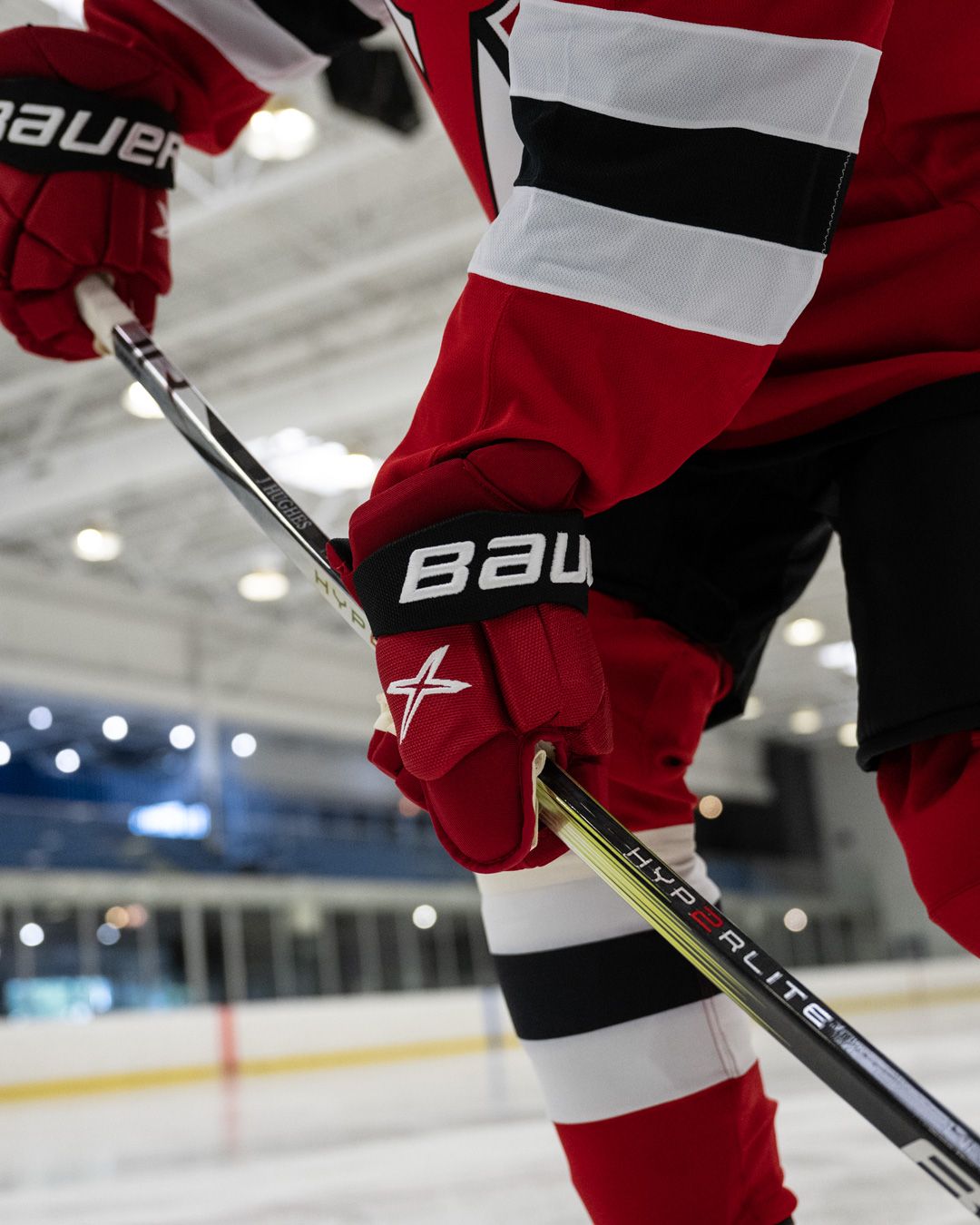 Bauer S23 Vapor Hyperlite 2 Hockey Stick - Junior product image