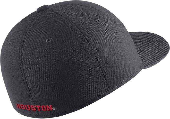 Nike Men's Houston Cougars Red Aero True Baseball Fitted Hat