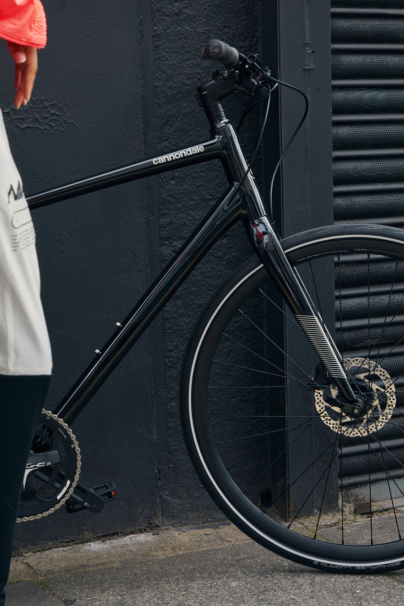 Cannondale Men's 700 Quick CX 2 Hybrid Bike product image