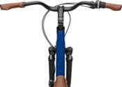 Cannondale Adult 650 Adventure 2 Comfort Bike product image