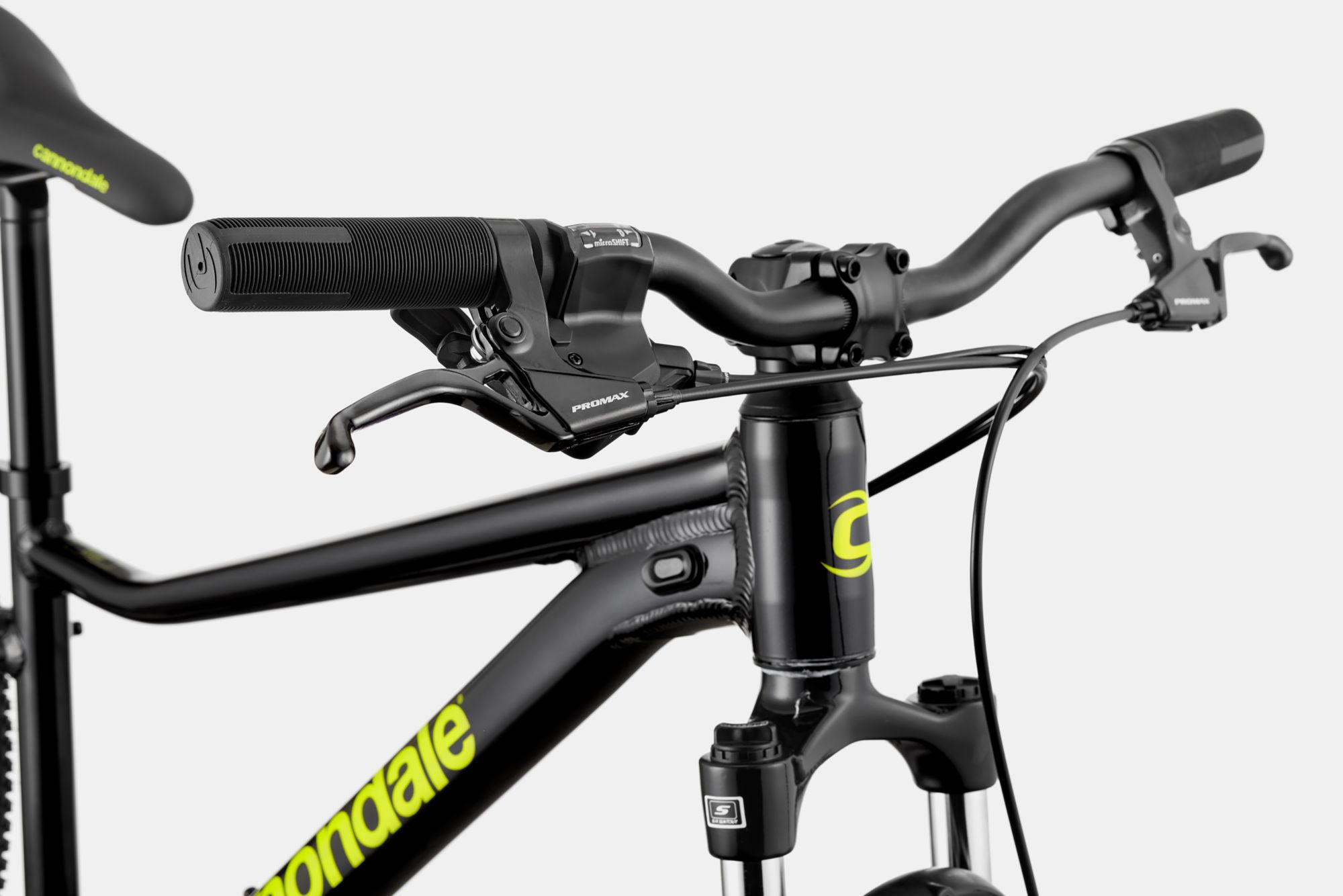 Cannondale Boy's 26" Trail Mountain Bike product image