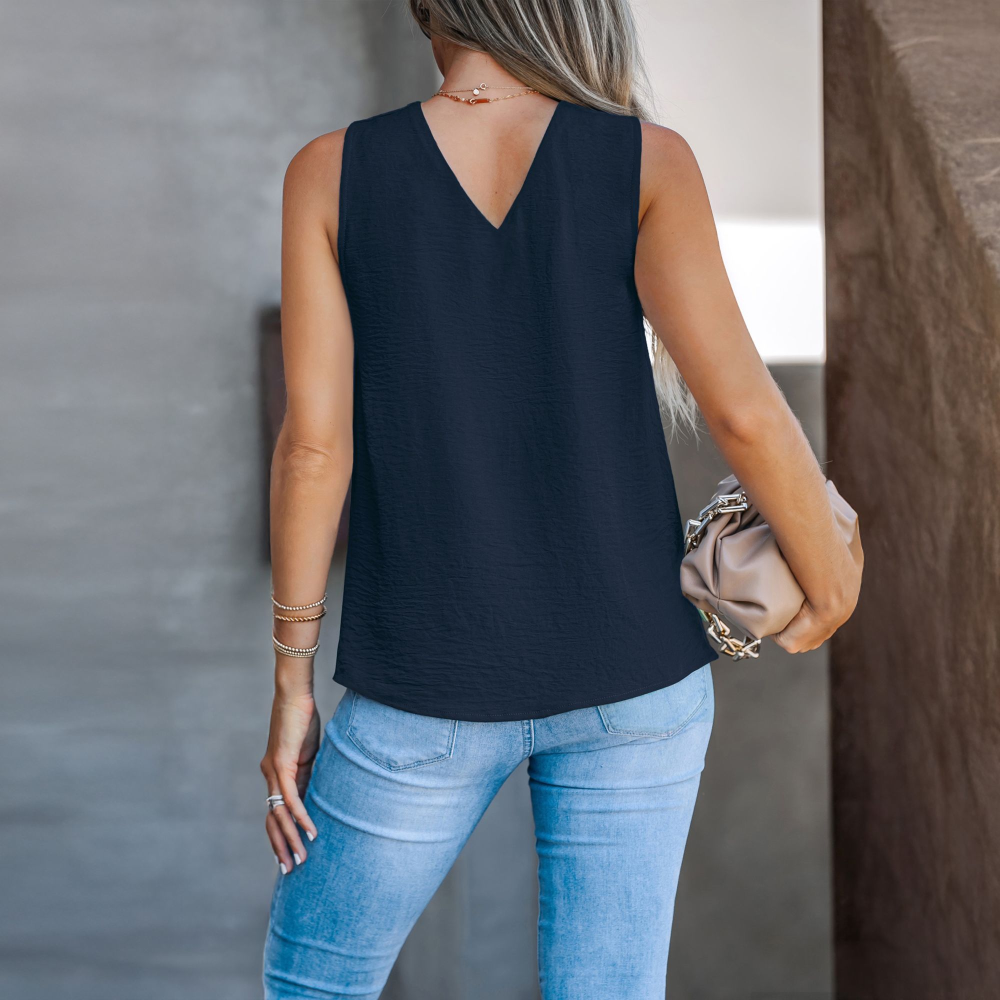 Cupshe Women's Chic Cross-front Sleeveless Tank Top product image