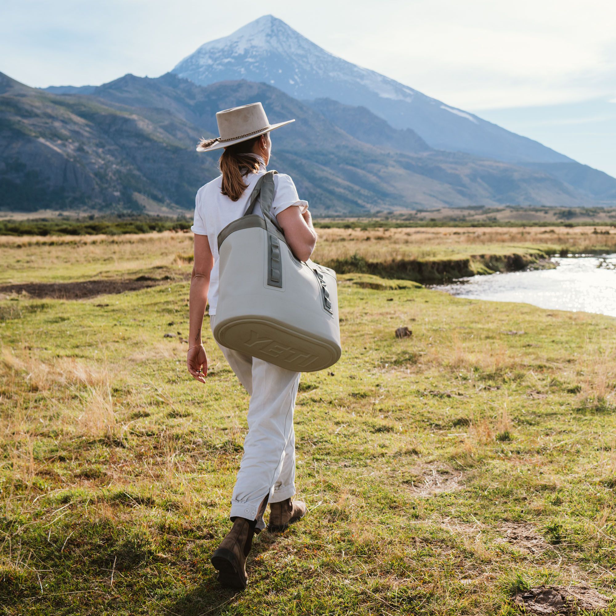 YETI Camino 35 Carryall 2.0 Tote Bag product image