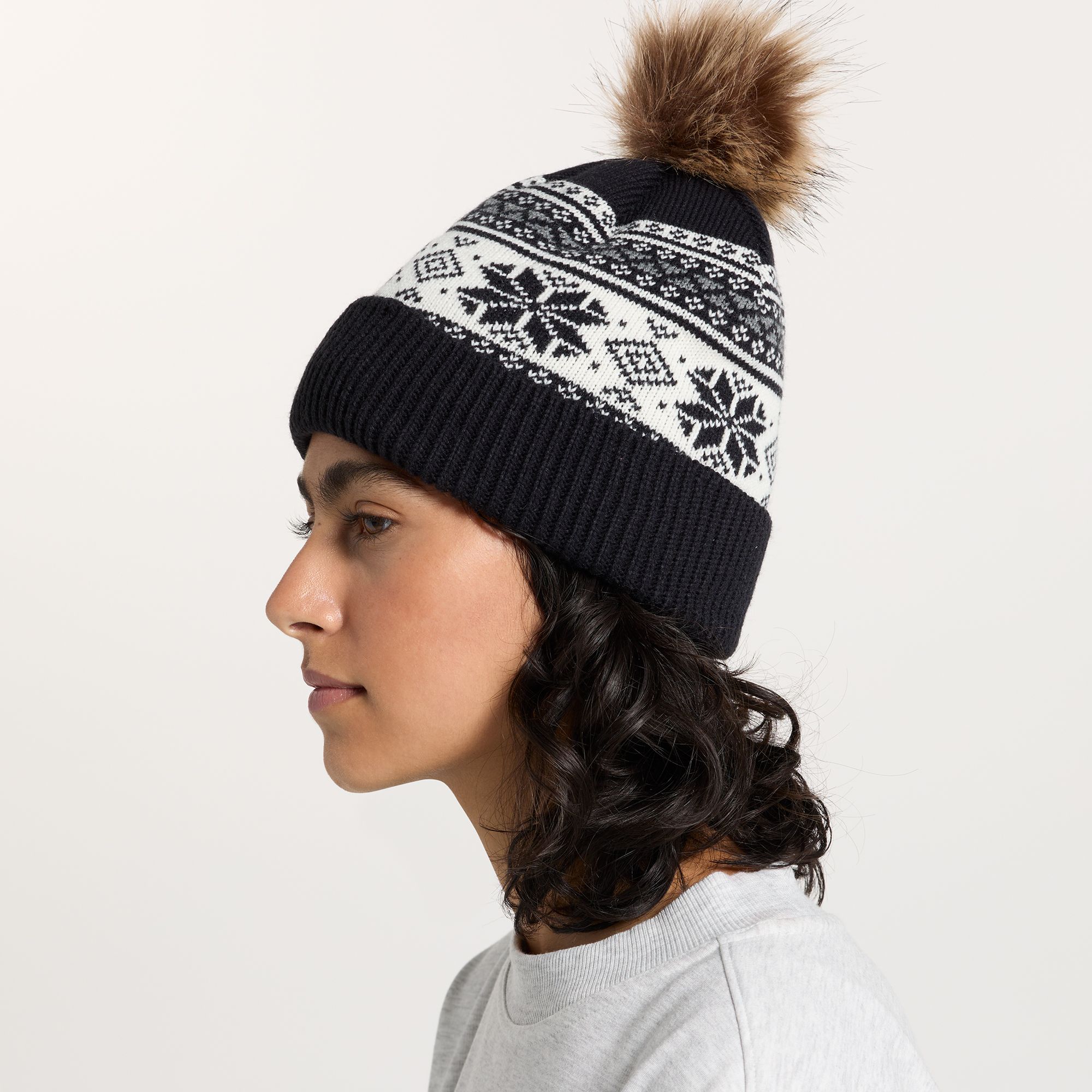 Northeast Outfitters Cozy Cabin Women's Nordic Beanie product image