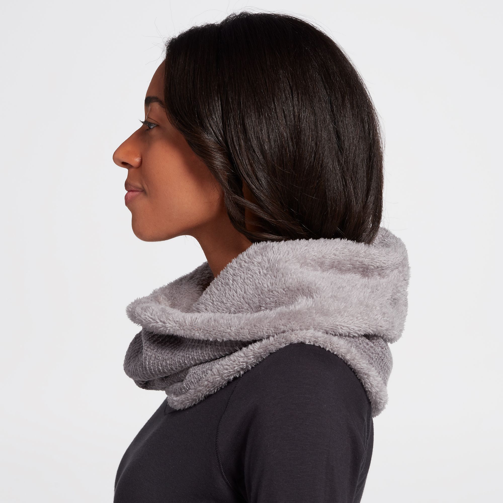 Northeast Outfitters Women's Cozy Chenille Snood product image