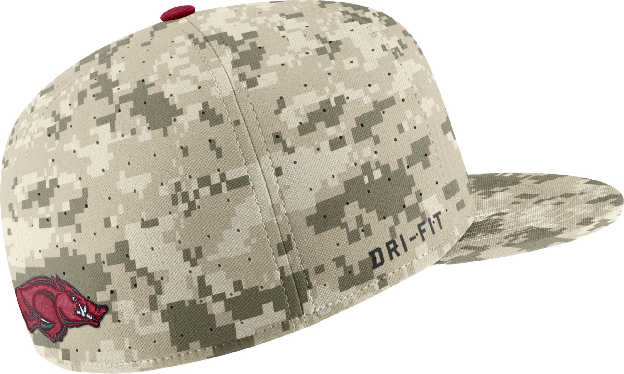Nike Men's Arkansas Razorbacks Camo Fitted Baseball Hat product image