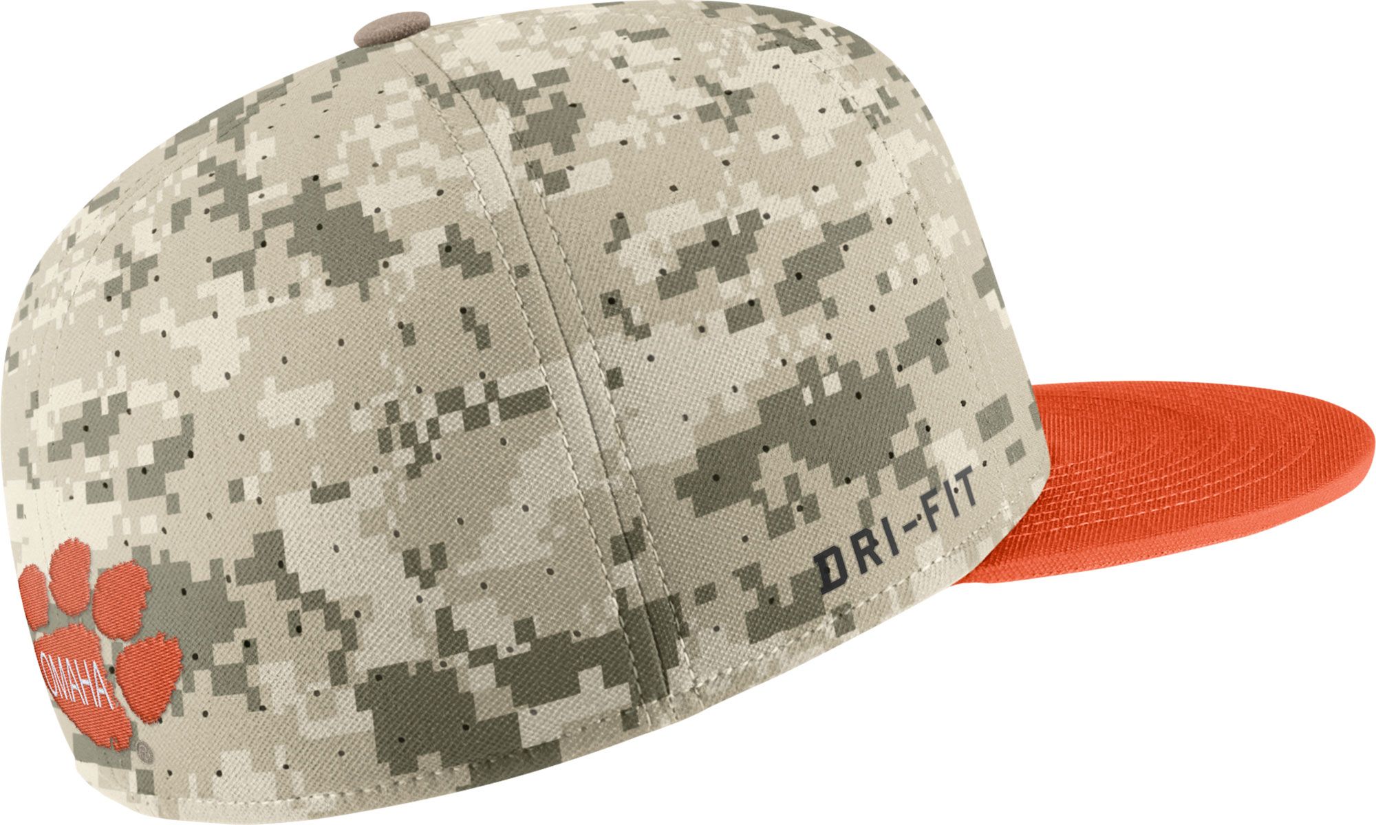 Nike Men's Clemson Tigers Camo Fitted Baseball Hat product image