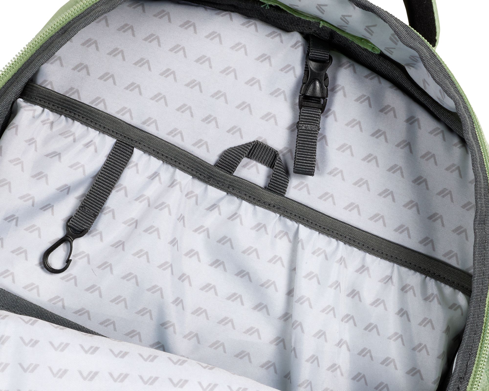 Quest 24L Fusion Pack product image