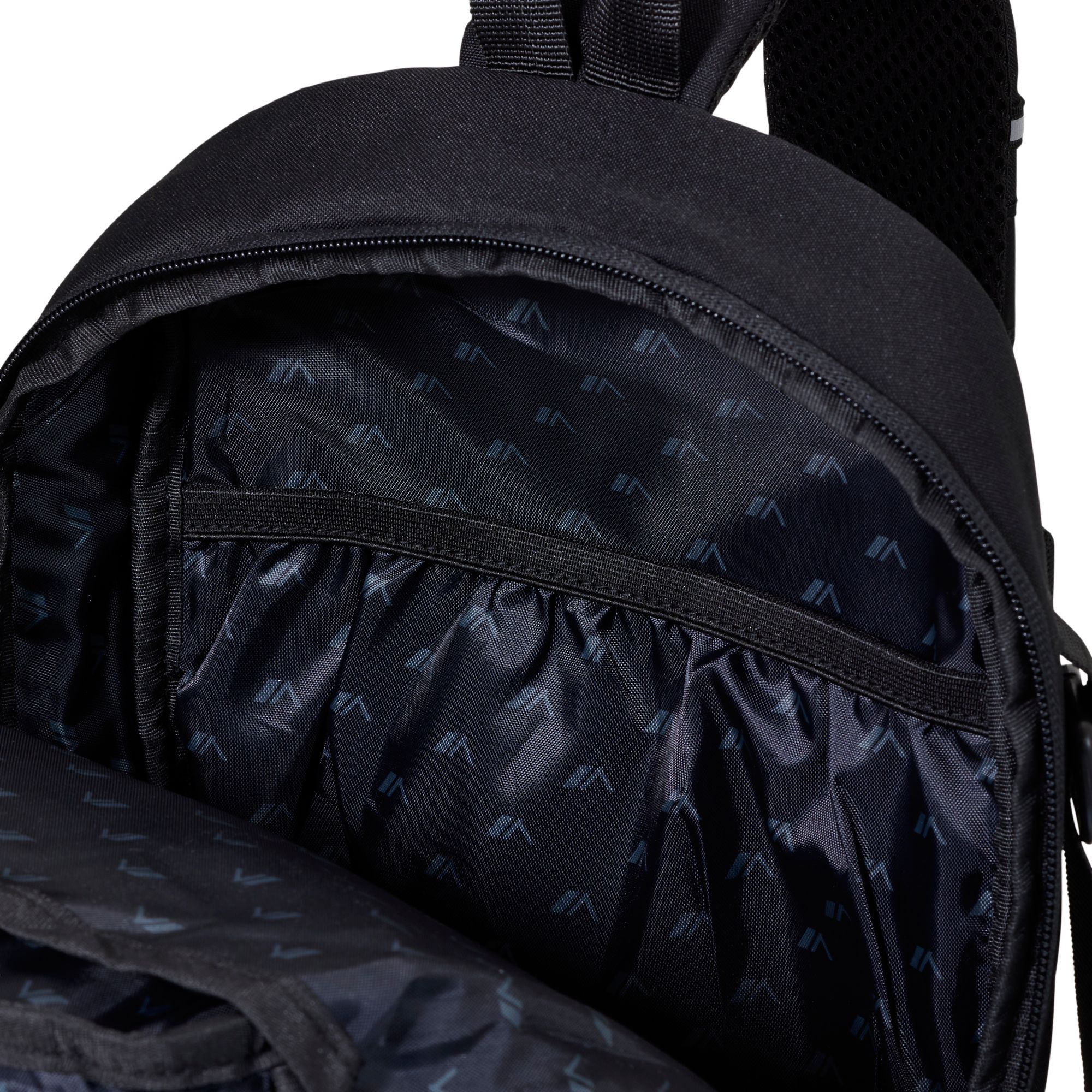 Quest Motion Crossbody 8L Pack product image