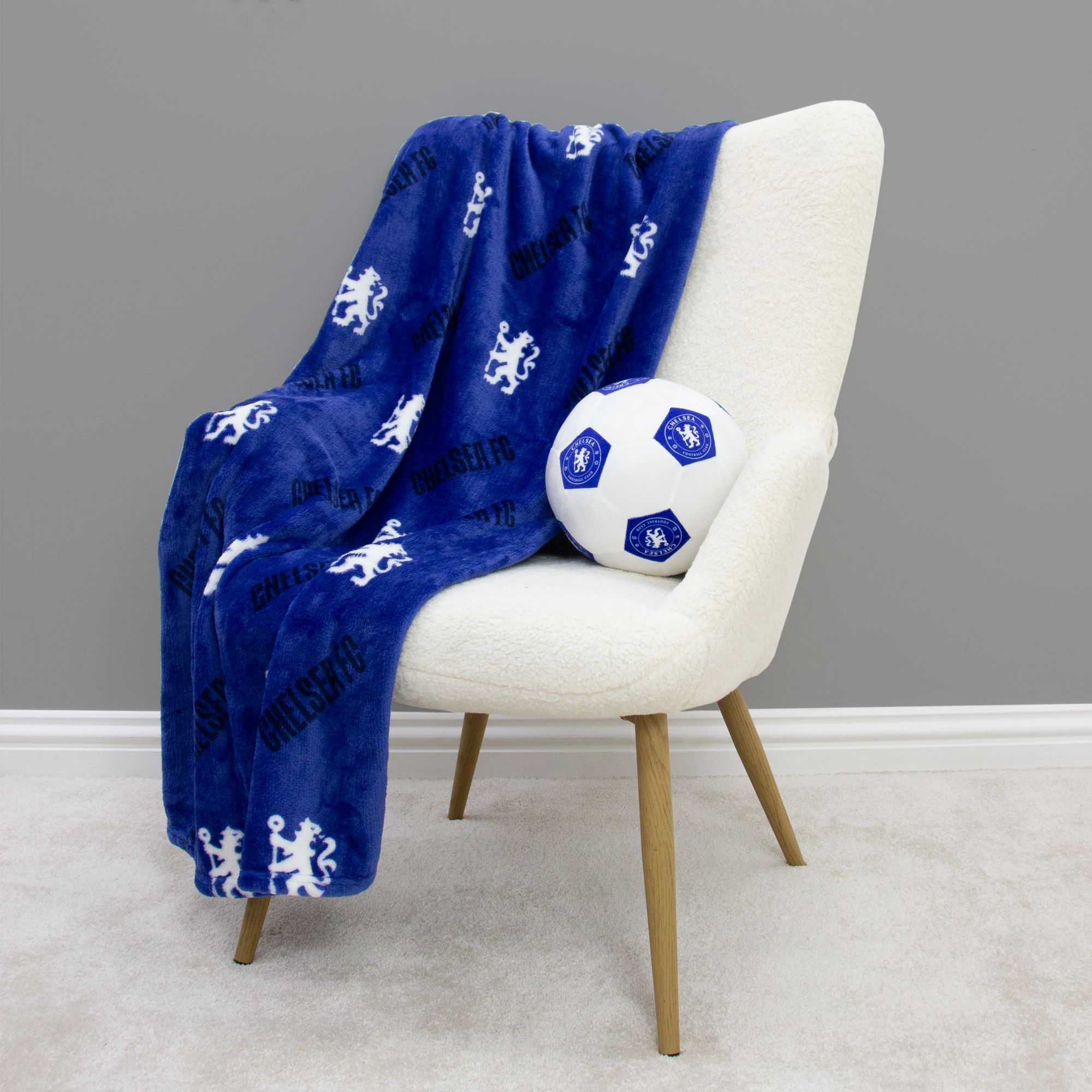 Character World Chelsea FC Fleece Blanket product image
