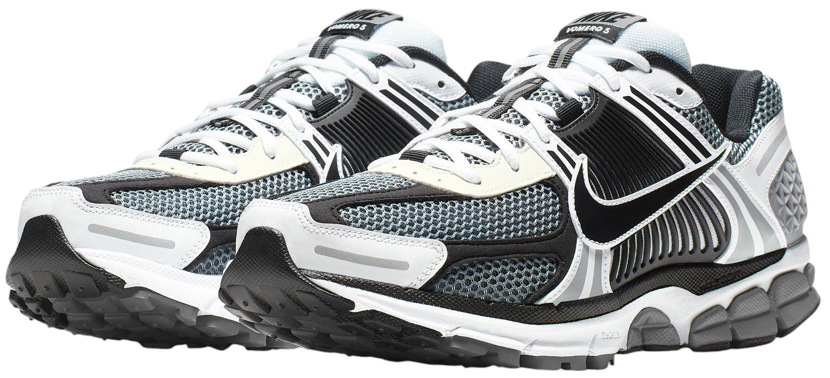 Nike Men's Zoom Vomero 5 Shoes product image