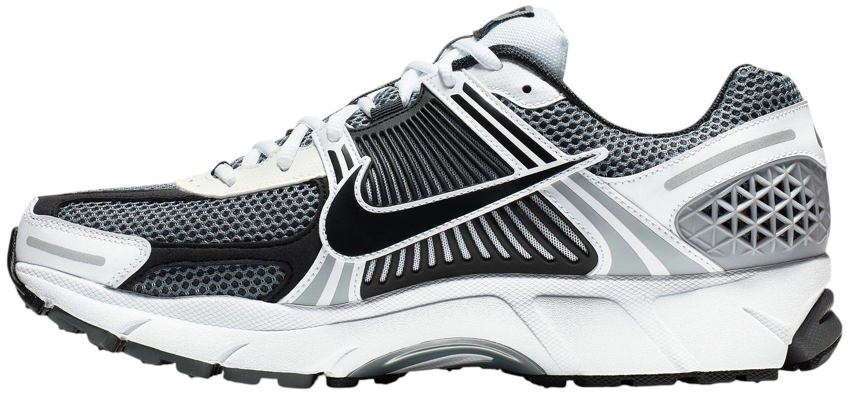 Nike Men's Zoom Vomero 5 Shoes product image
