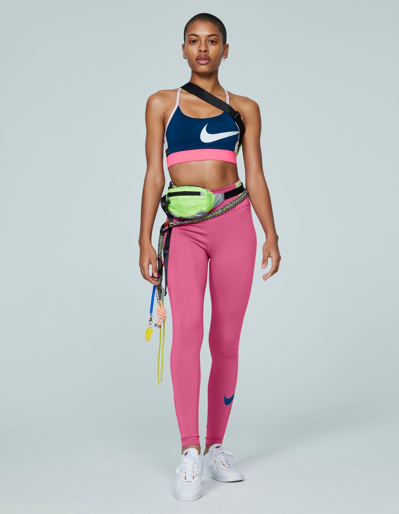 nike cosmic fuchsia leggings