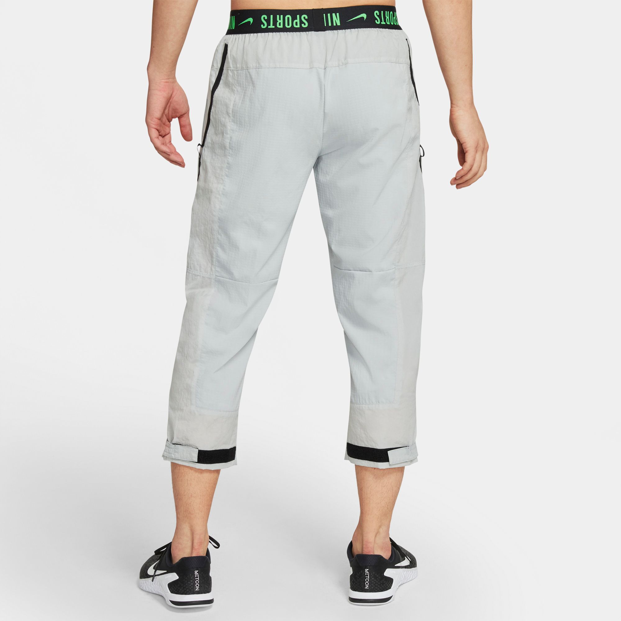 nike men's sport clash woven training pants