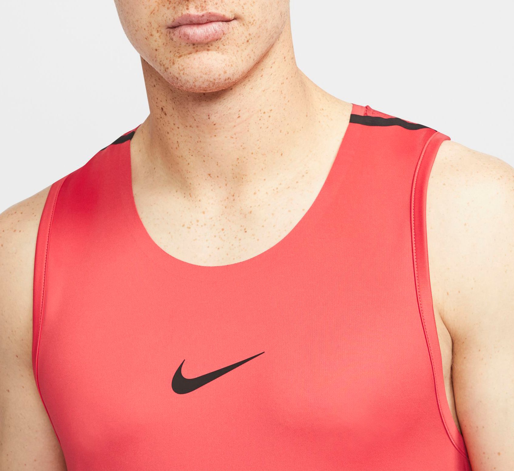 nike pro aeroadapt tank
