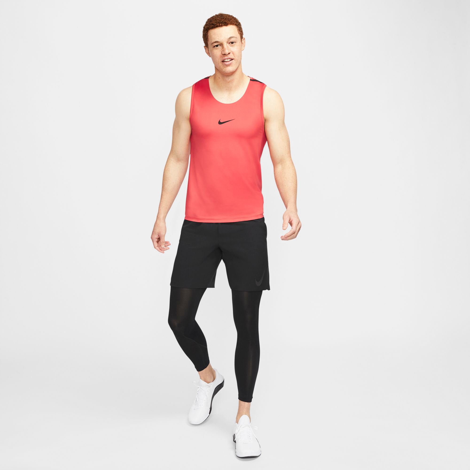 nike pro aeroadapt tank
