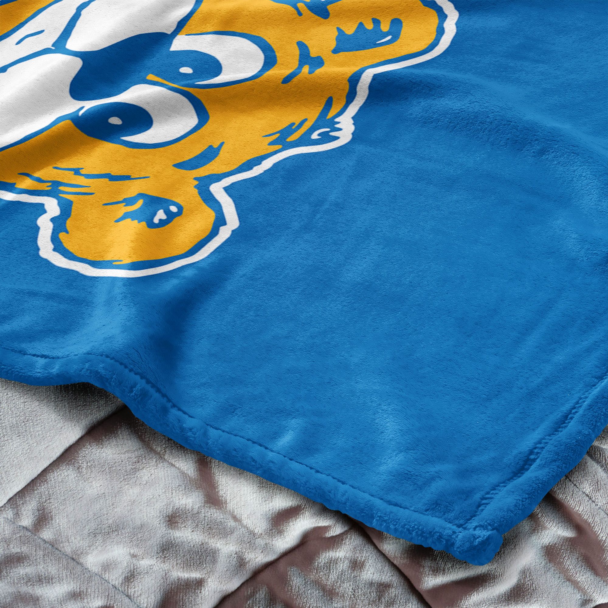 TheNorthwest UCLA Bruins Touch Throw Blanket product image