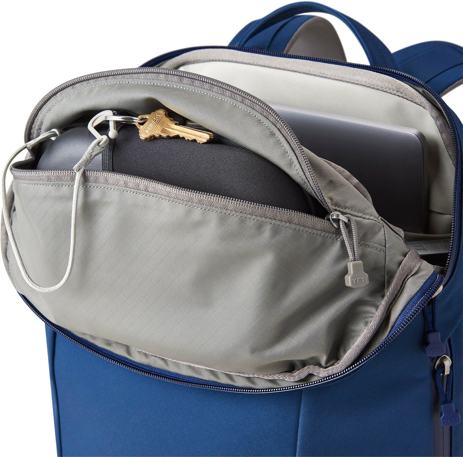 YETI Crossroads 22L Backpack product image