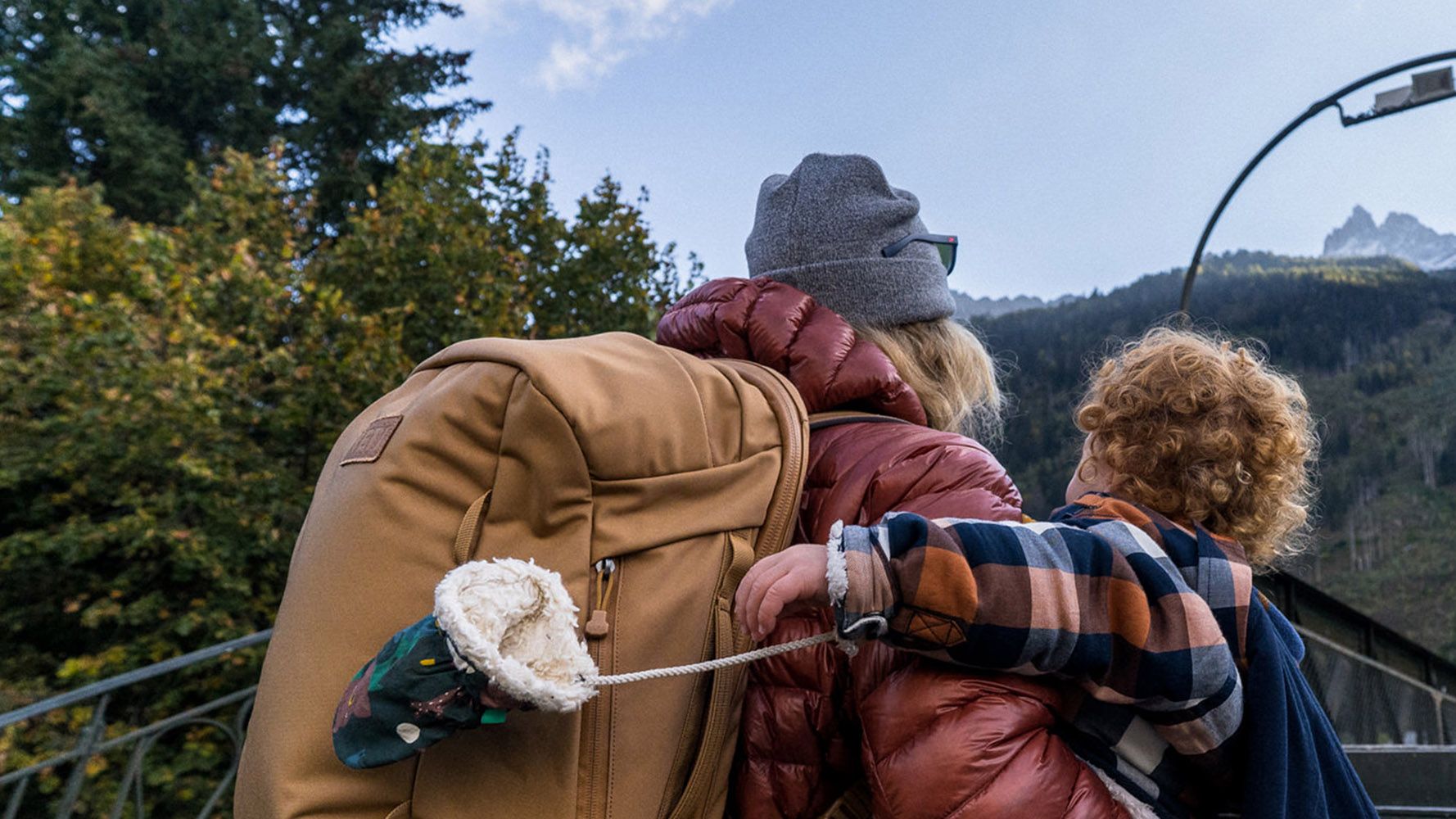 YETI Crossroads 27L Backpack product image