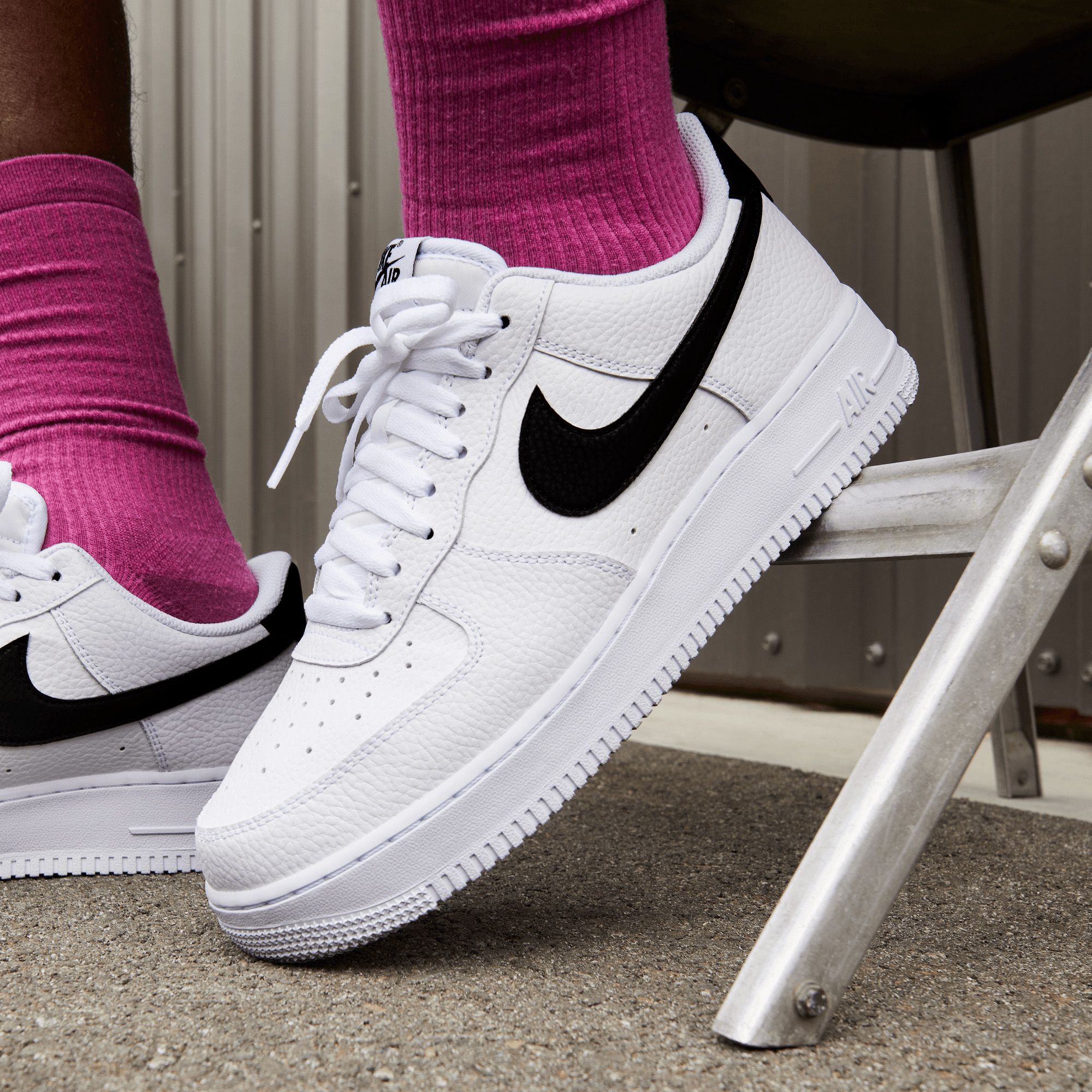 Nike Men's Air Force 1 '07 Shoes product image