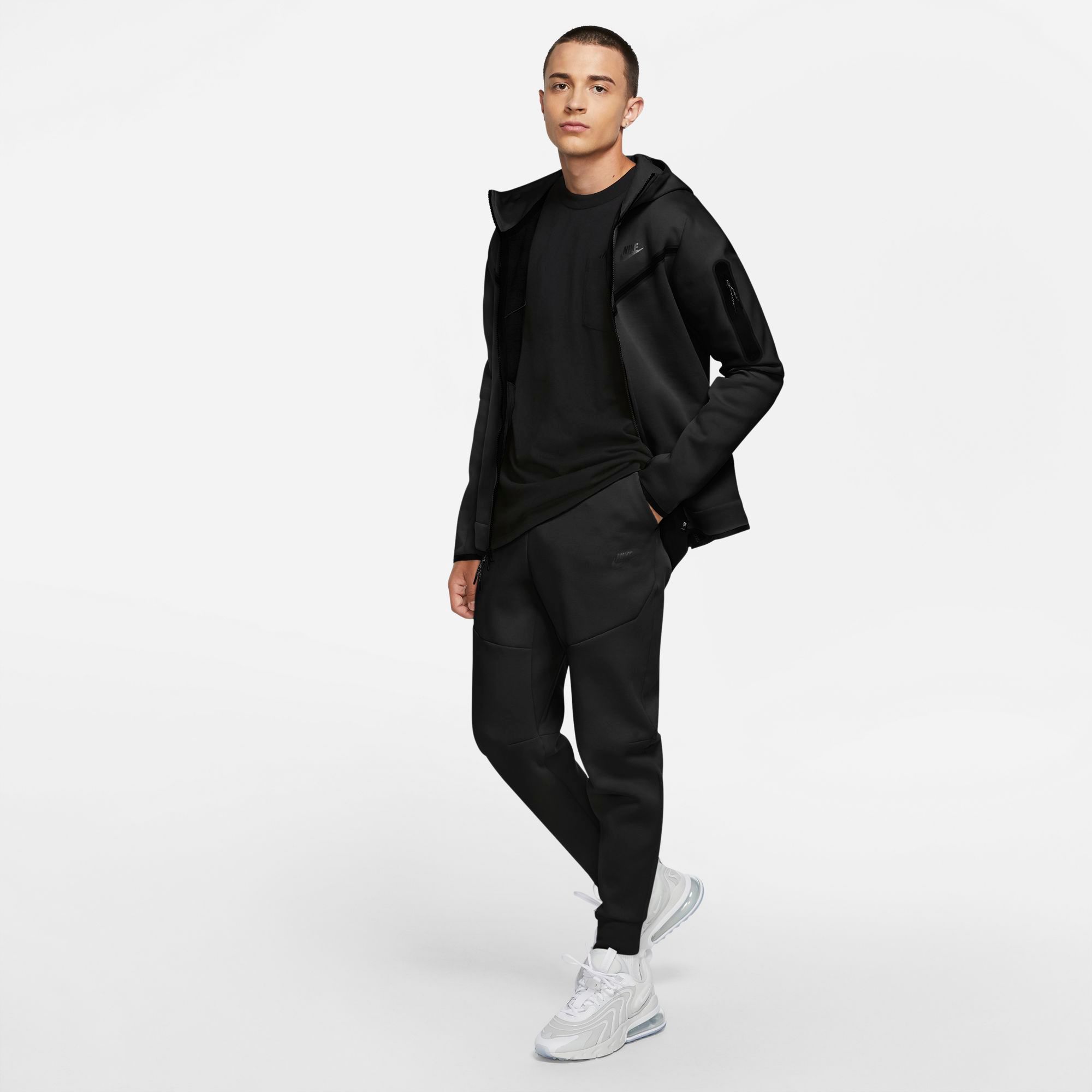 nike tech mens joggers