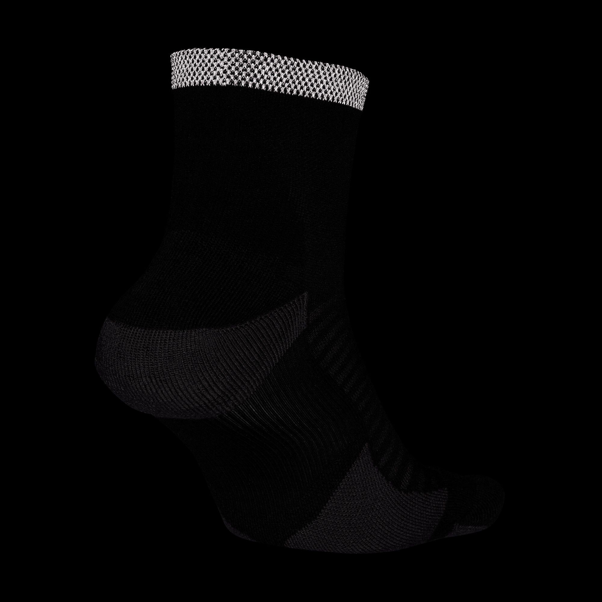 Nike Dri-FIT Spark Cushioned Ankle Running Socks product image