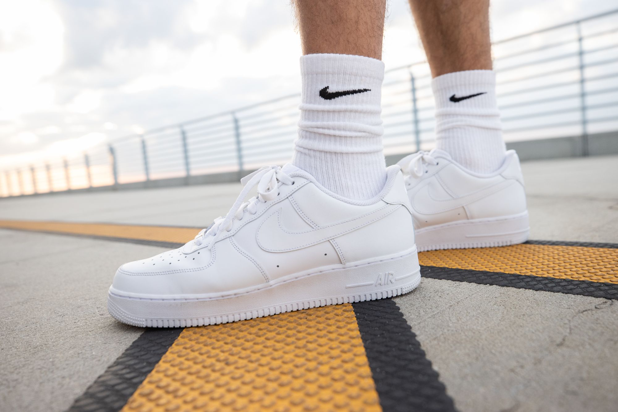 Nike Men's Air Force 1 '07 Shoes product image