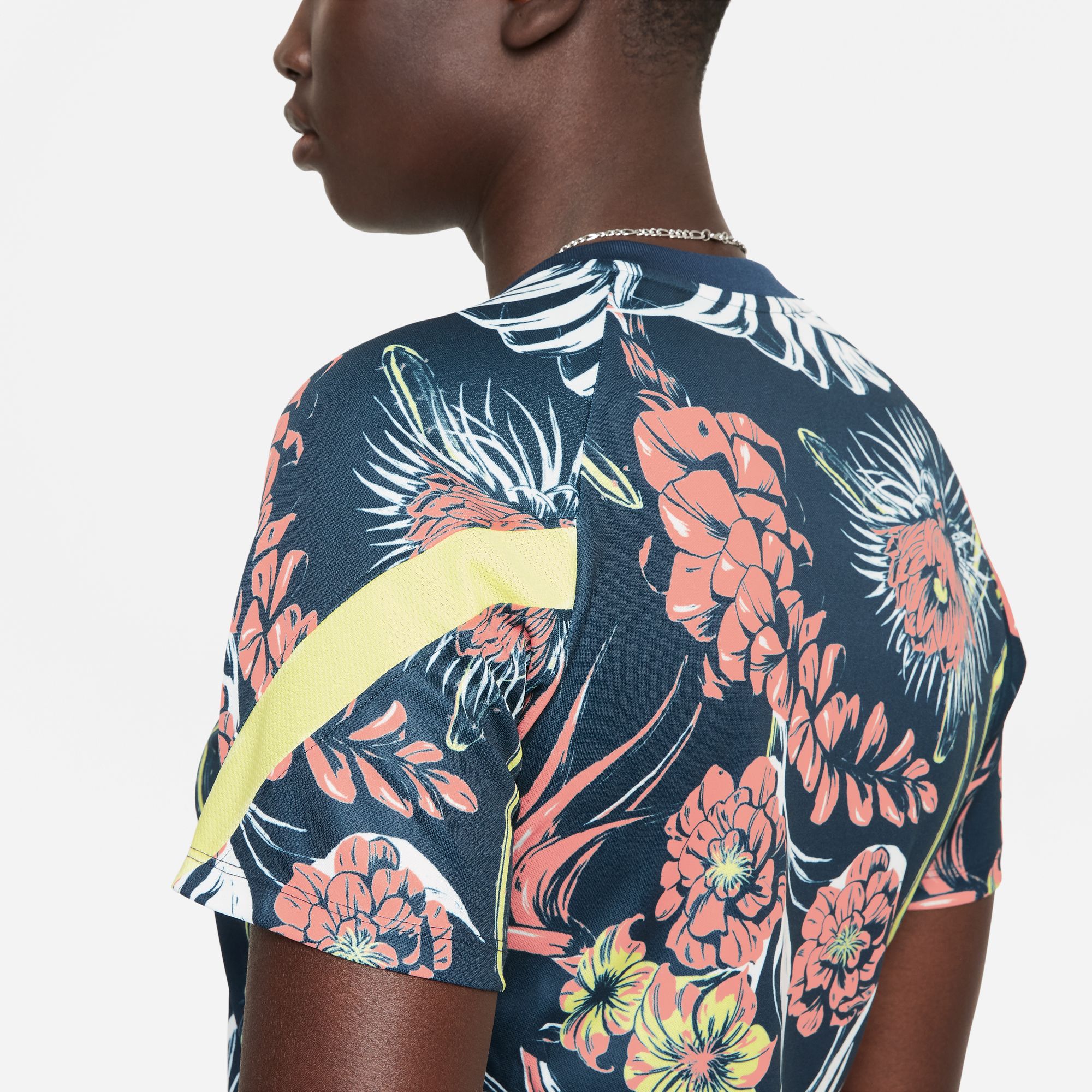 Nike Women's Club America '21 Floral Prematch Jersey product image