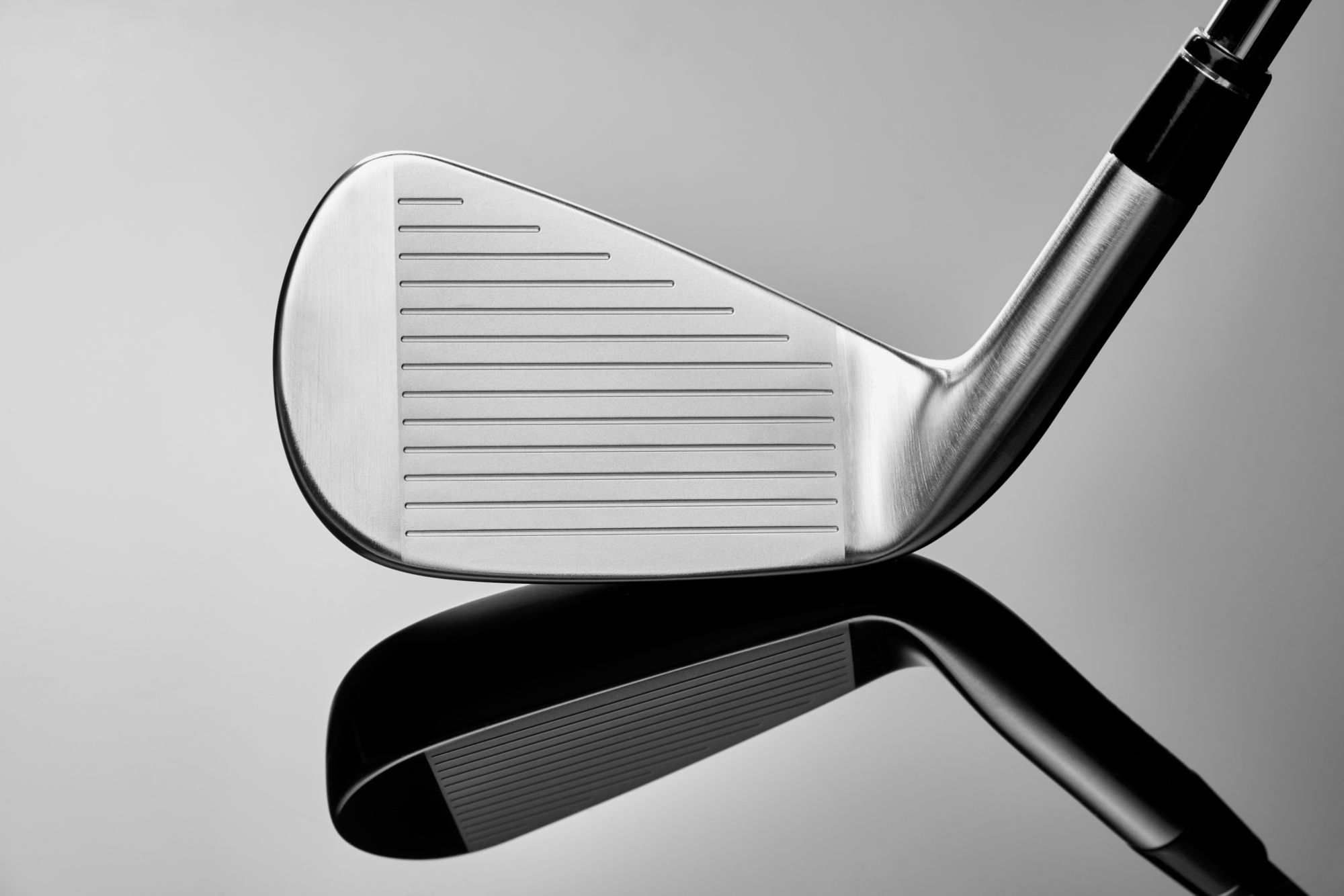 Callaway Apex Ti Fusion 250 Plated Custom Irons product image