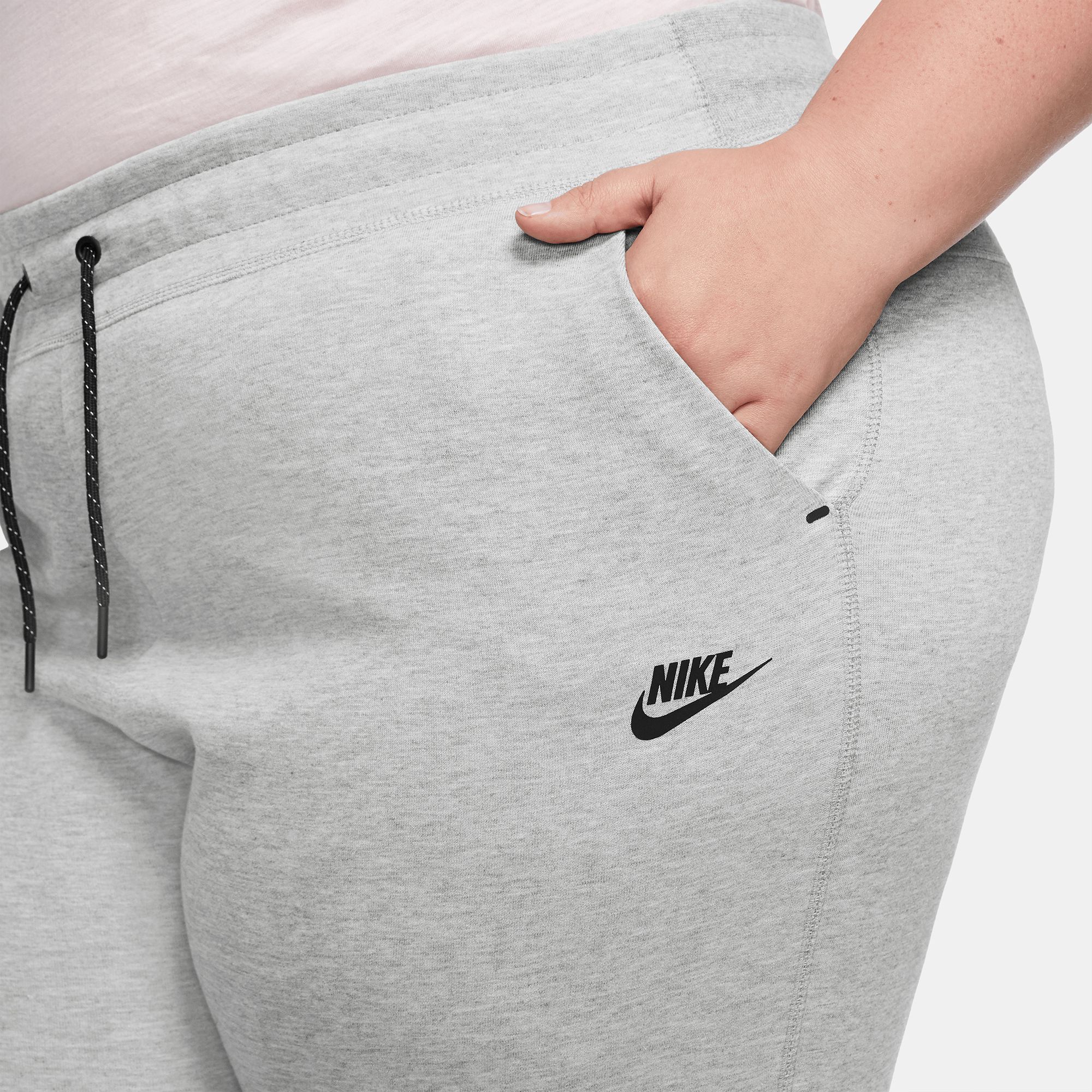 Nike Women's Tech Fleece Pants (Plus Size) product image