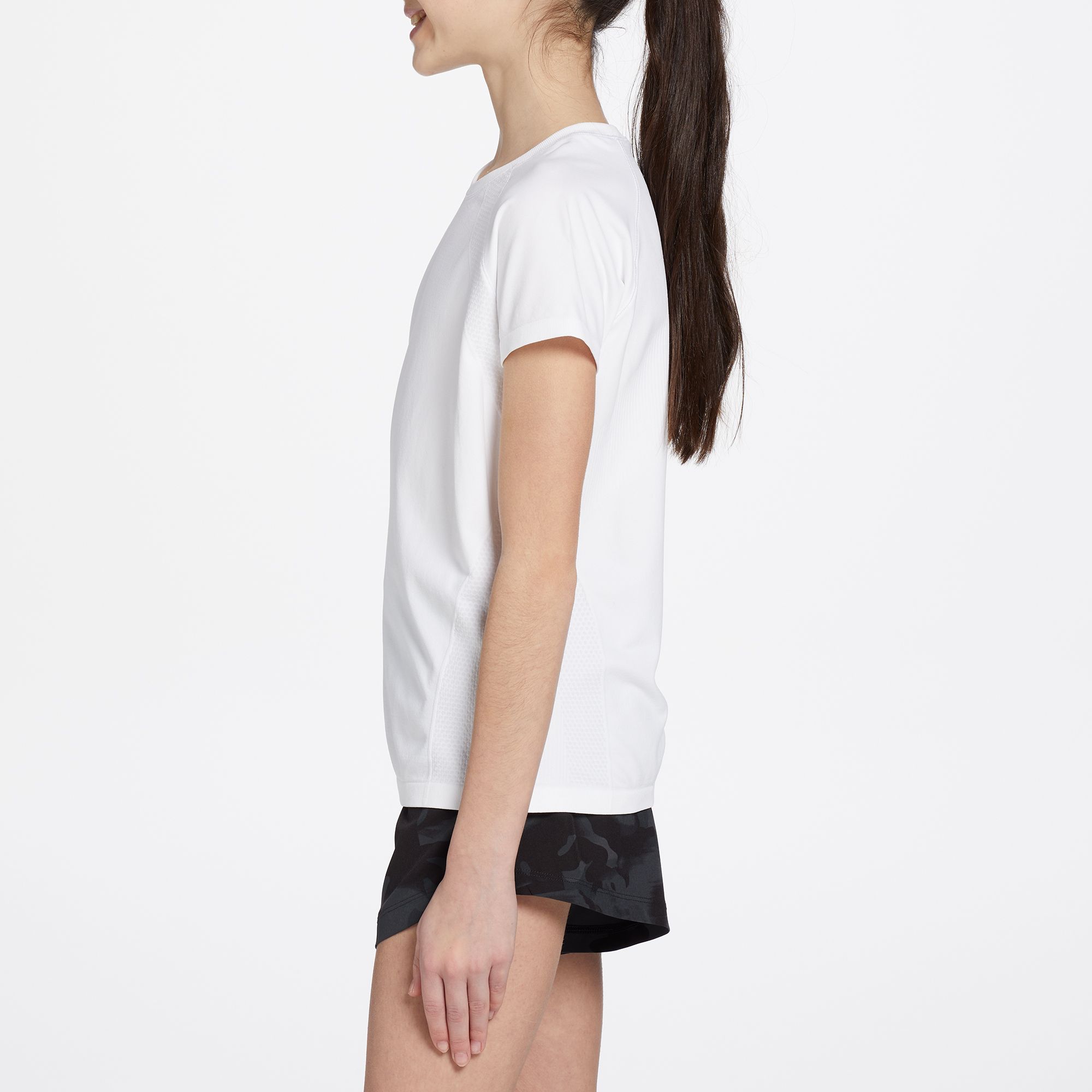 DSG Girls' Movement Seamless Short Sleeve T-Shirt product image