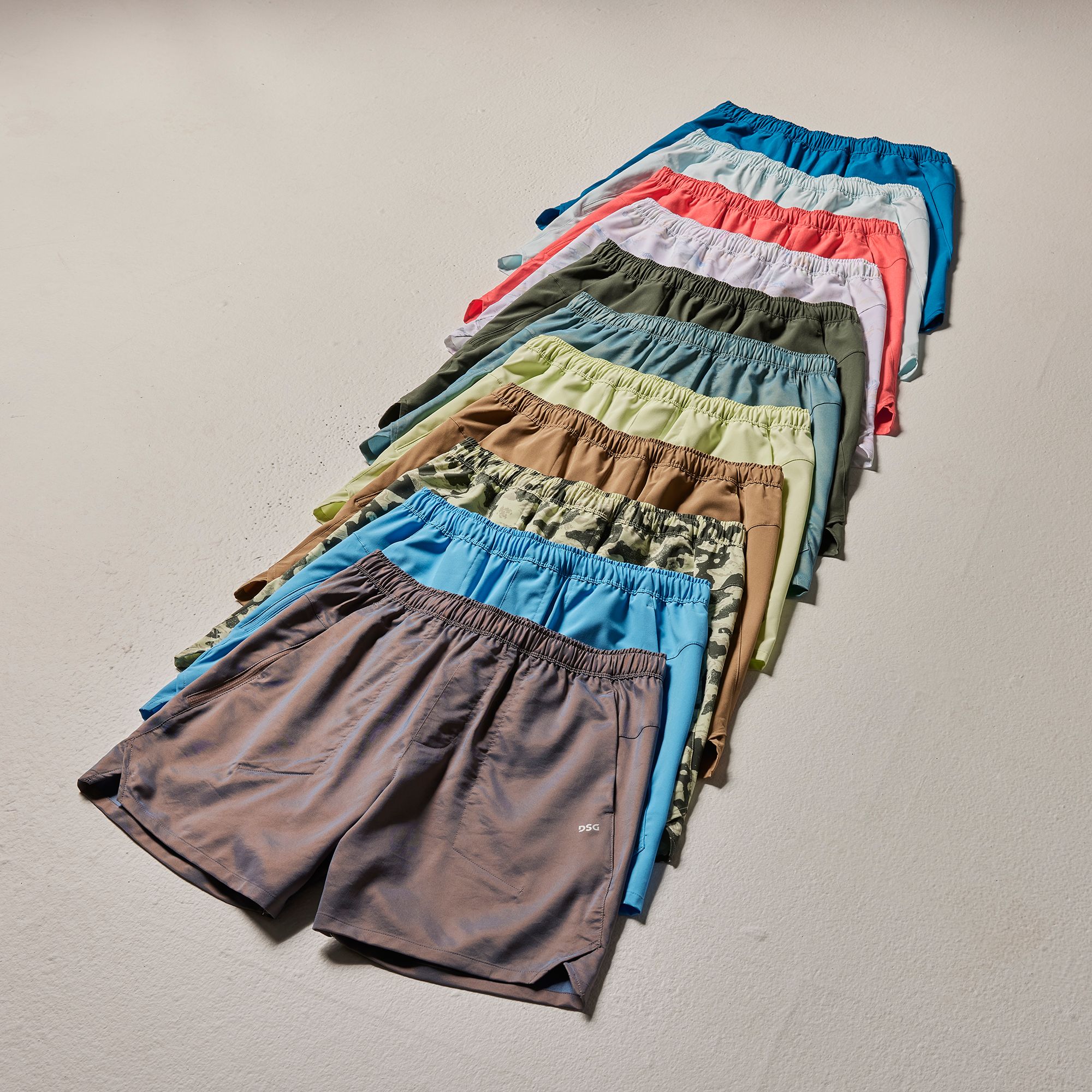 DSG Men's 8" Agility Shorts product image