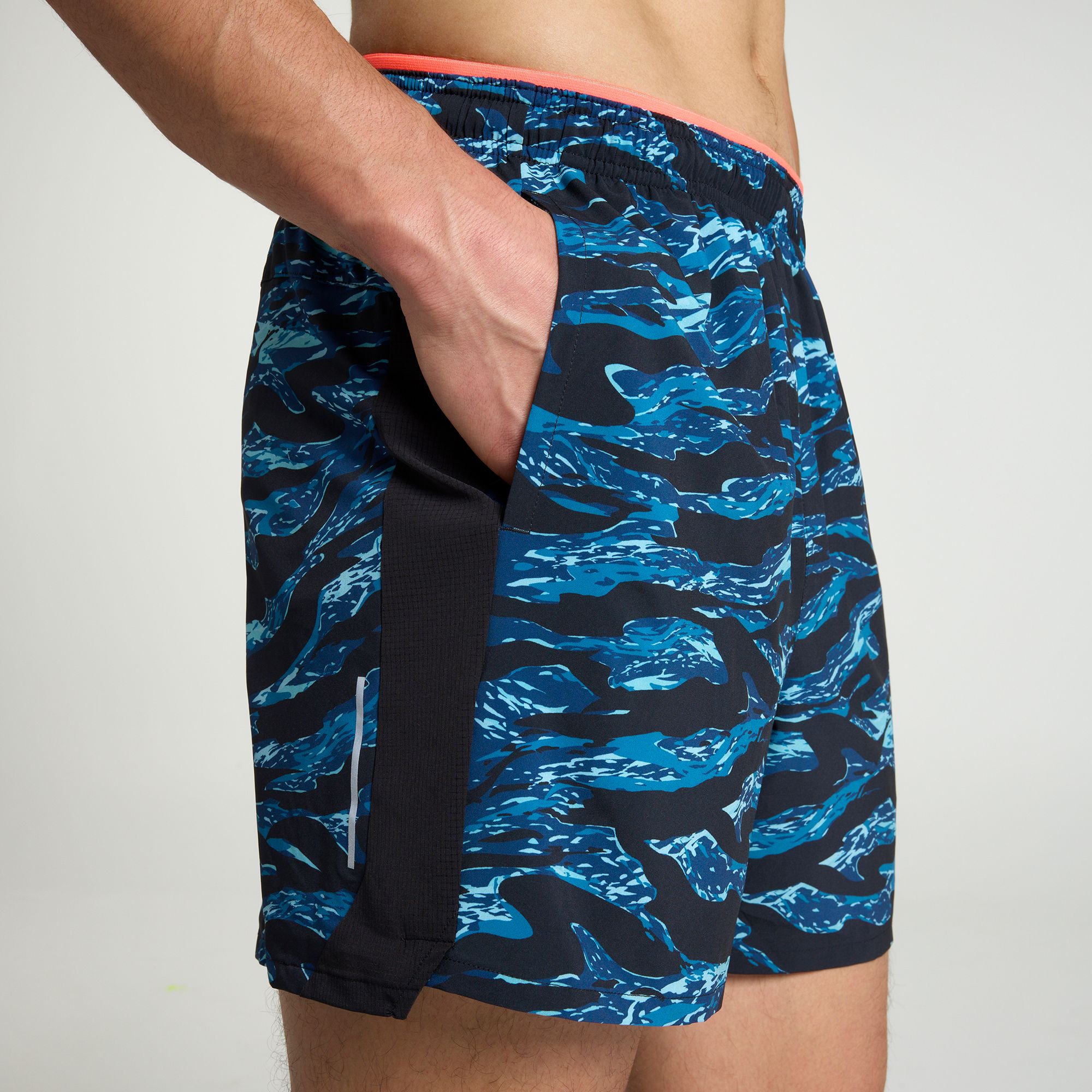 DSG Men's 5" Stride Shorts product image