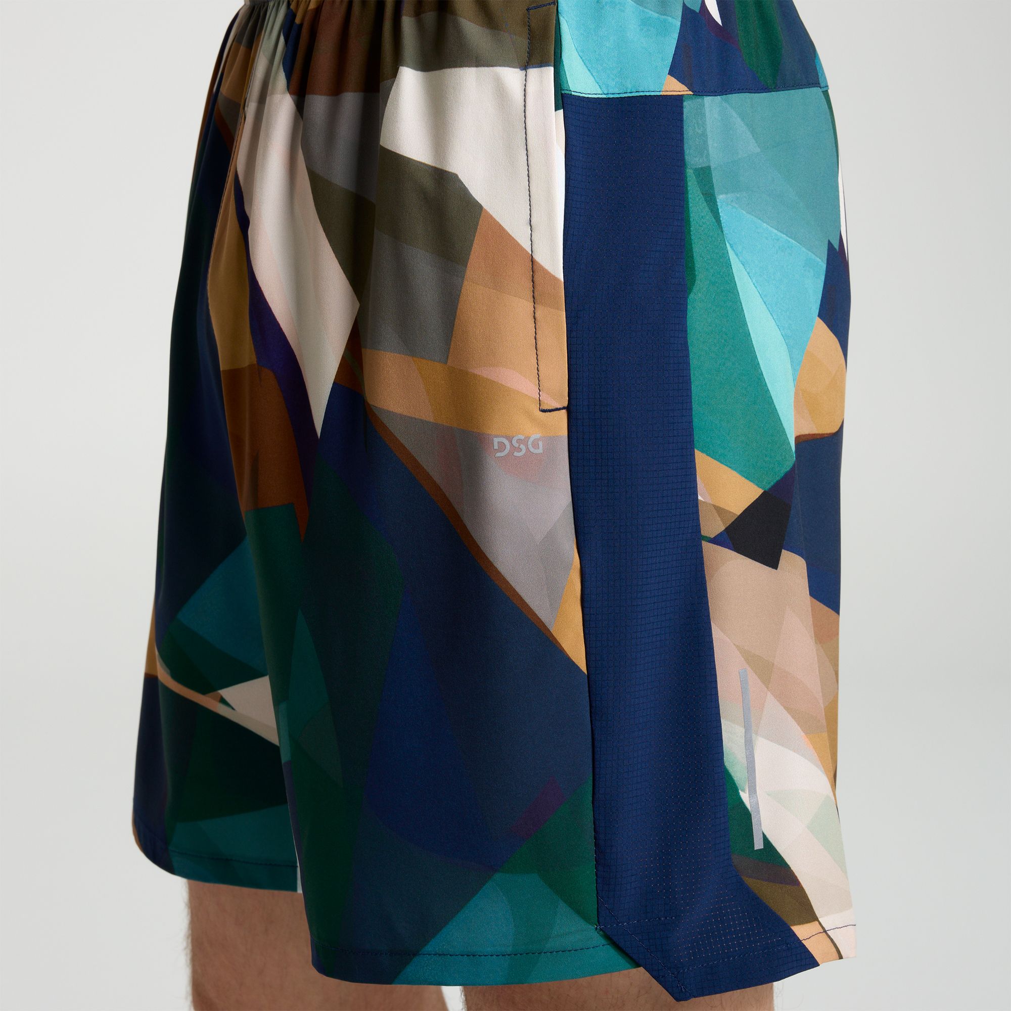 DSG Men's 7" Stride Shorts product image