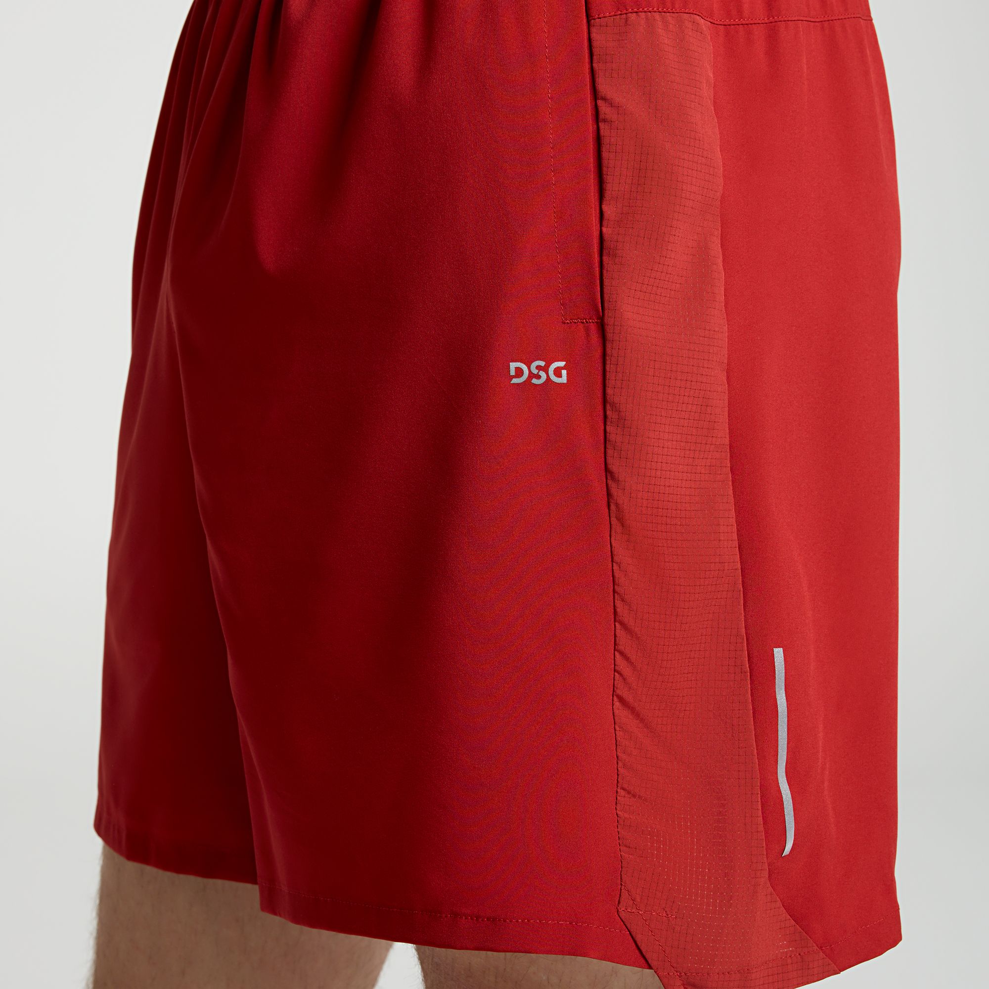 DSG Men's 7" Stride Shorts product image