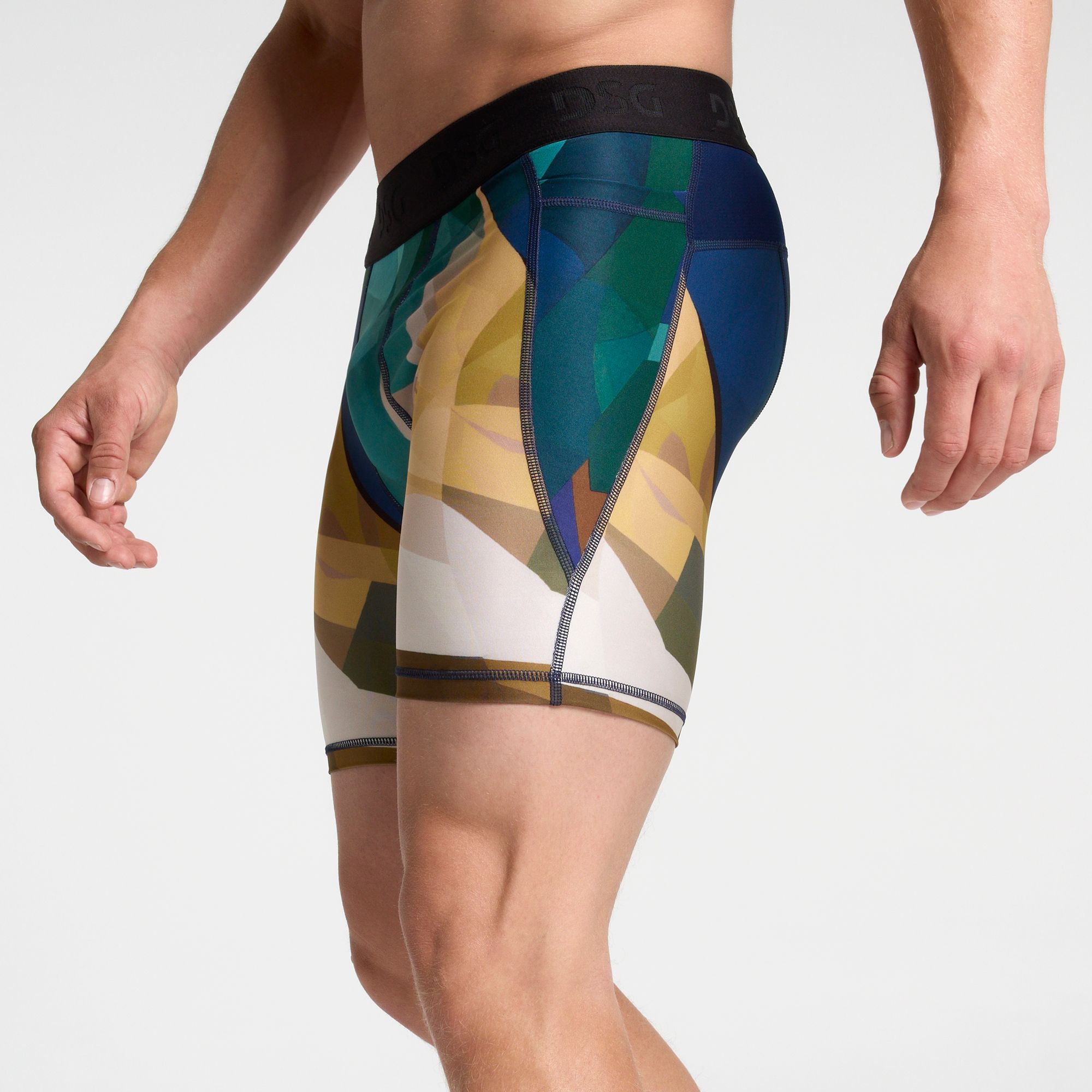 DSG Men's 7" Compression Pocket Shorts product image