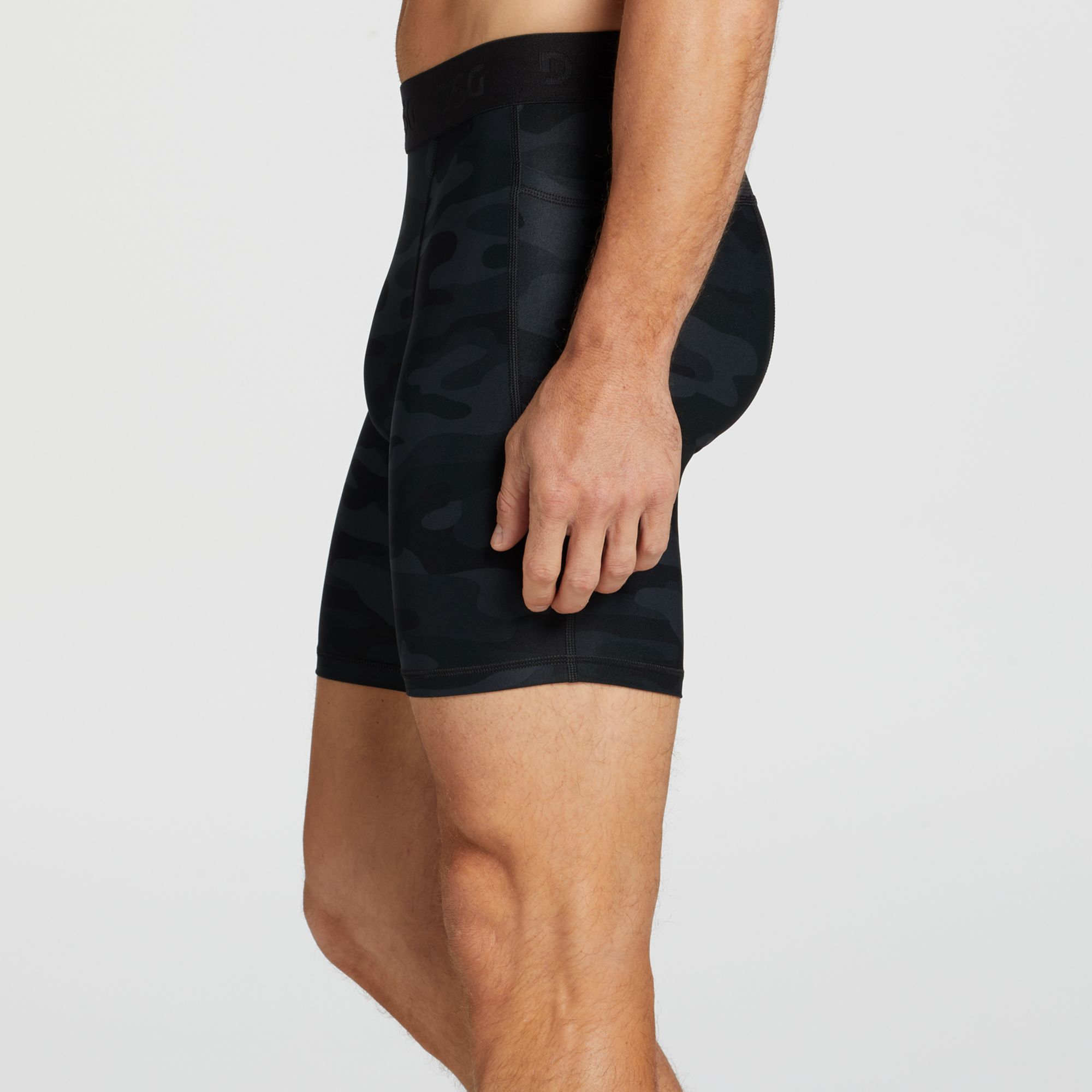 DSG Men's 7" Compression Pocket Shorts product image