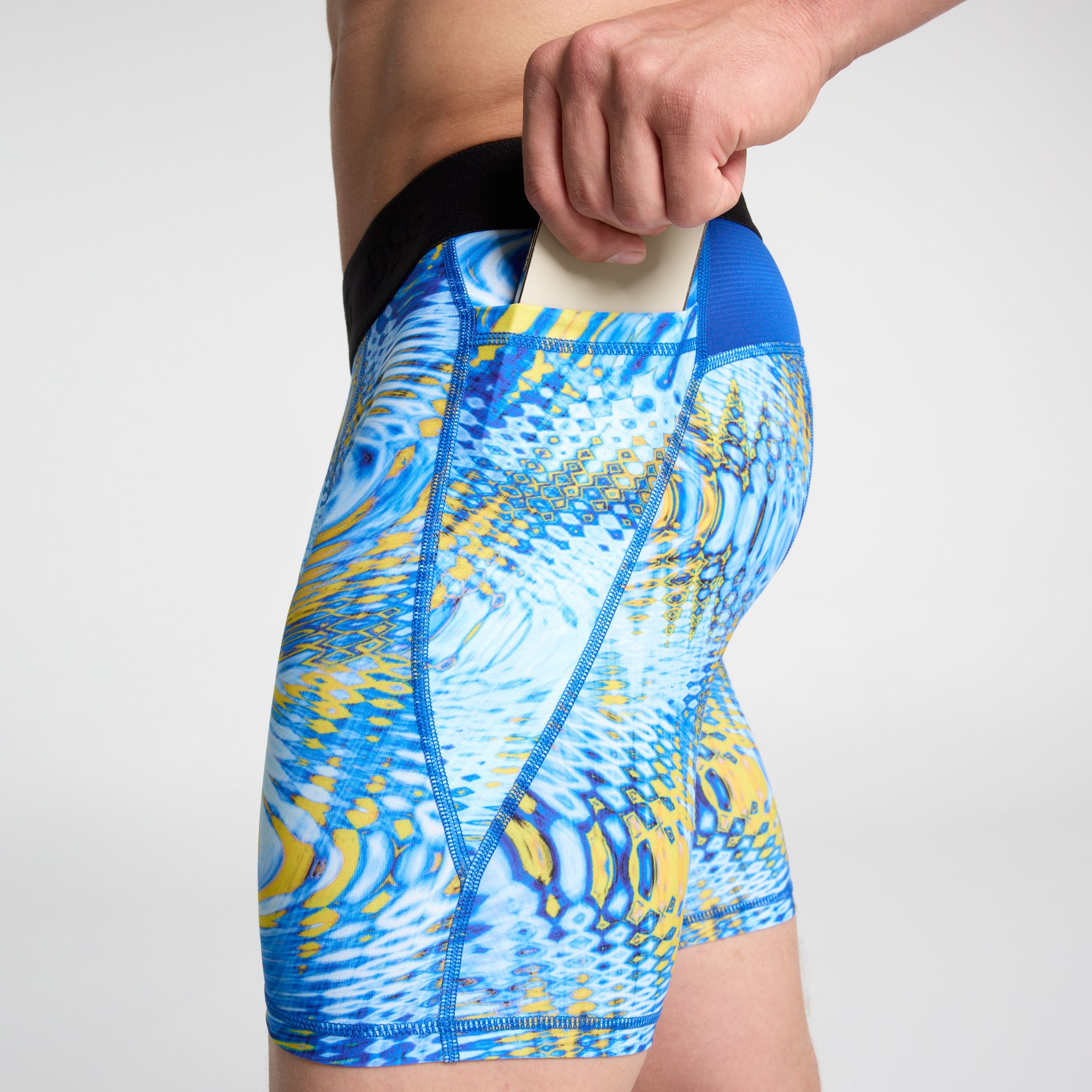 DSG Men's 7" Compression Pocket Shorts product image