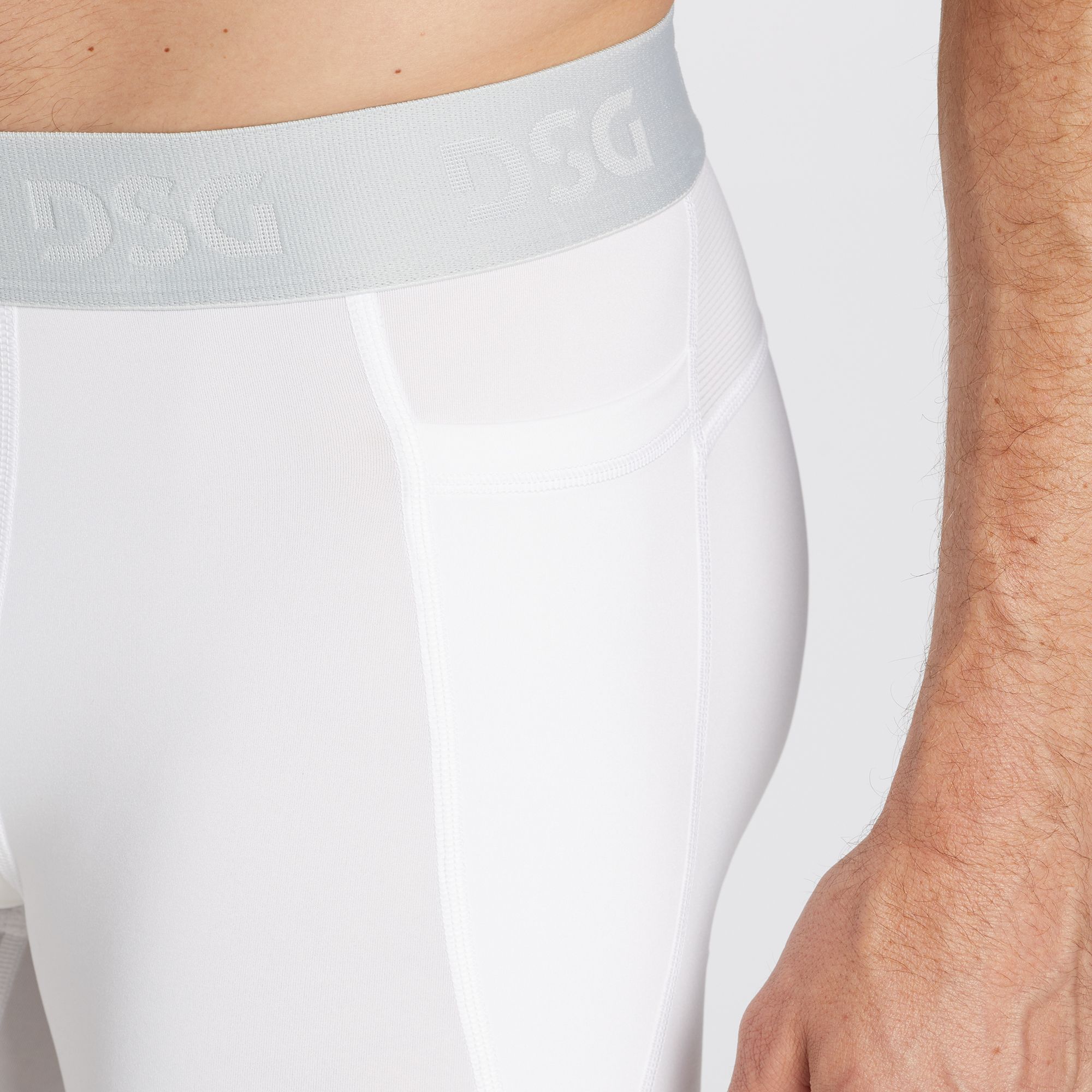 DSG Men's 7" Compression Pocket Shorts product image