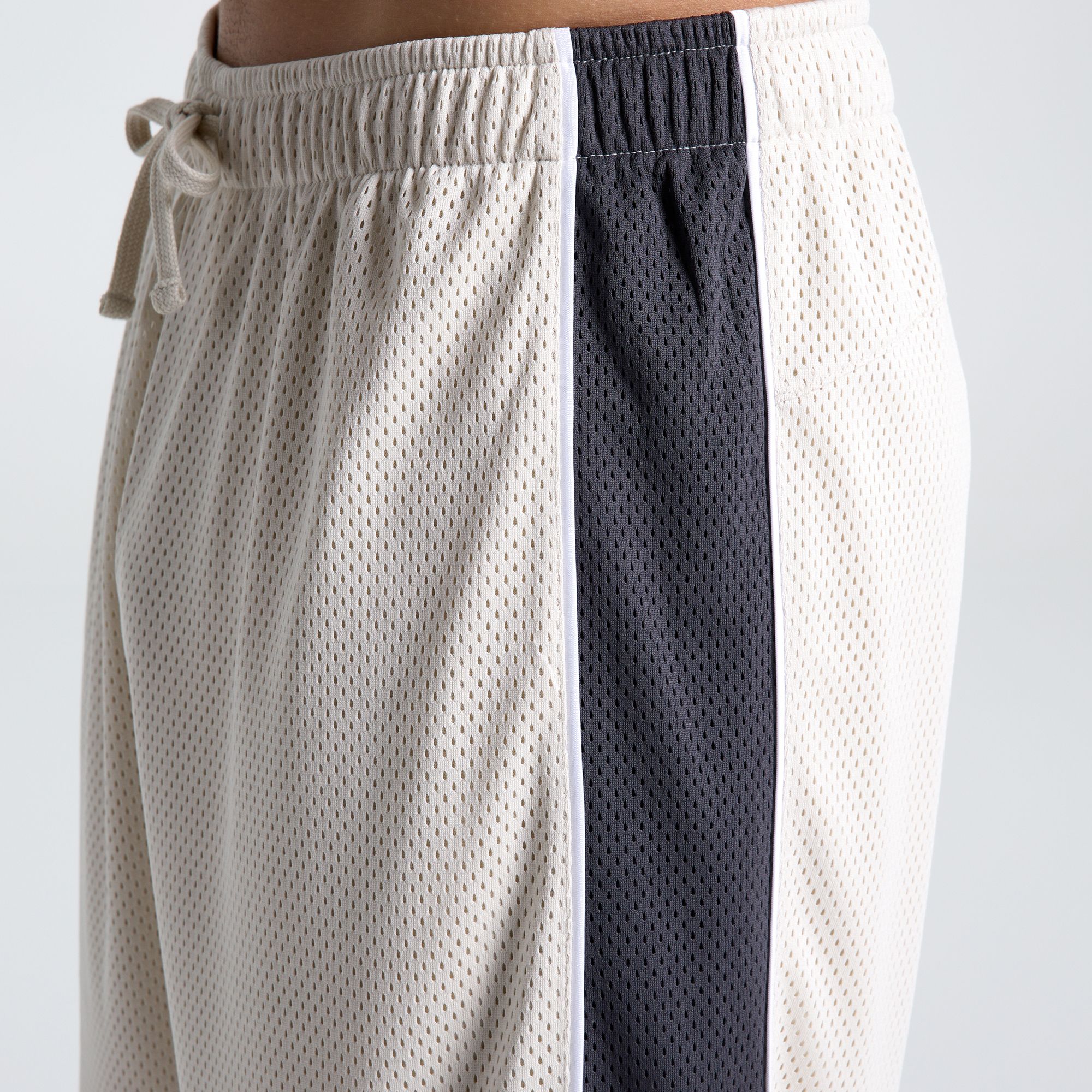 DSG Men's 9” Mesh Training Short product image