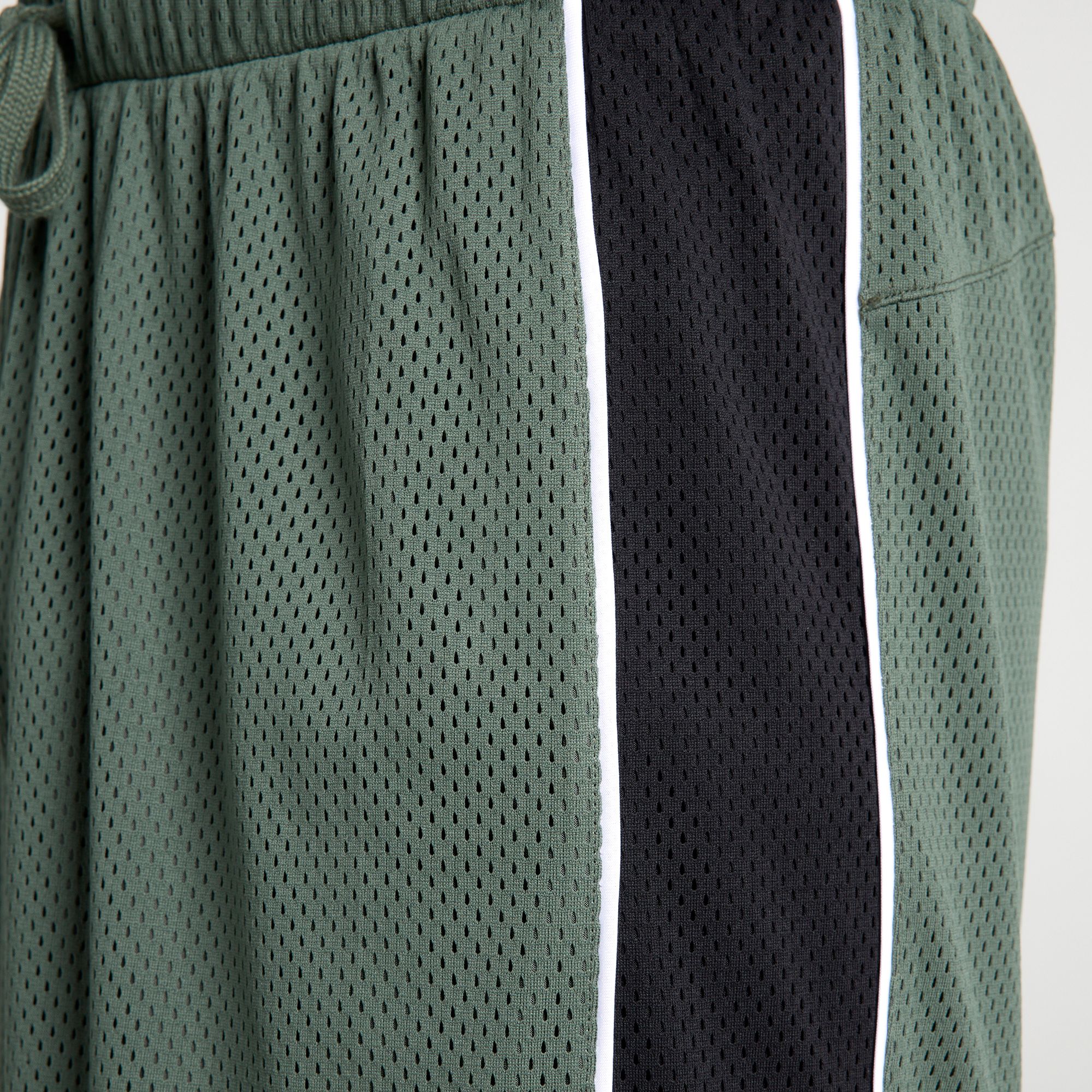 DSG Men's 9” Mesh Training Short product image