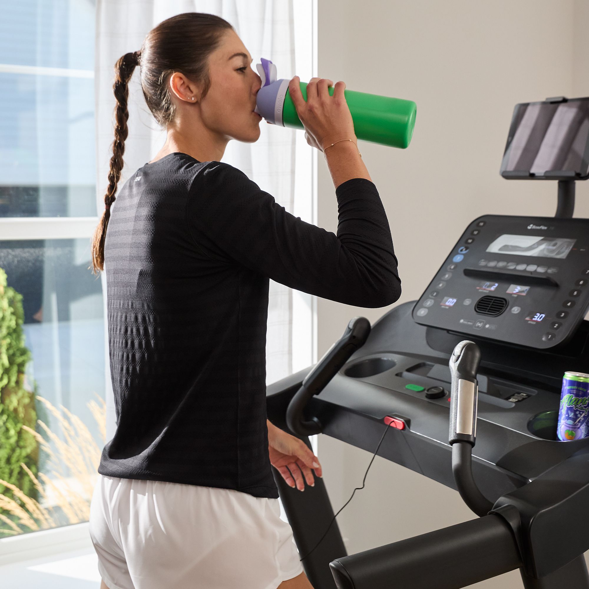 DSG Women's Knit Waistband 3" Performance Stride Shorts product image