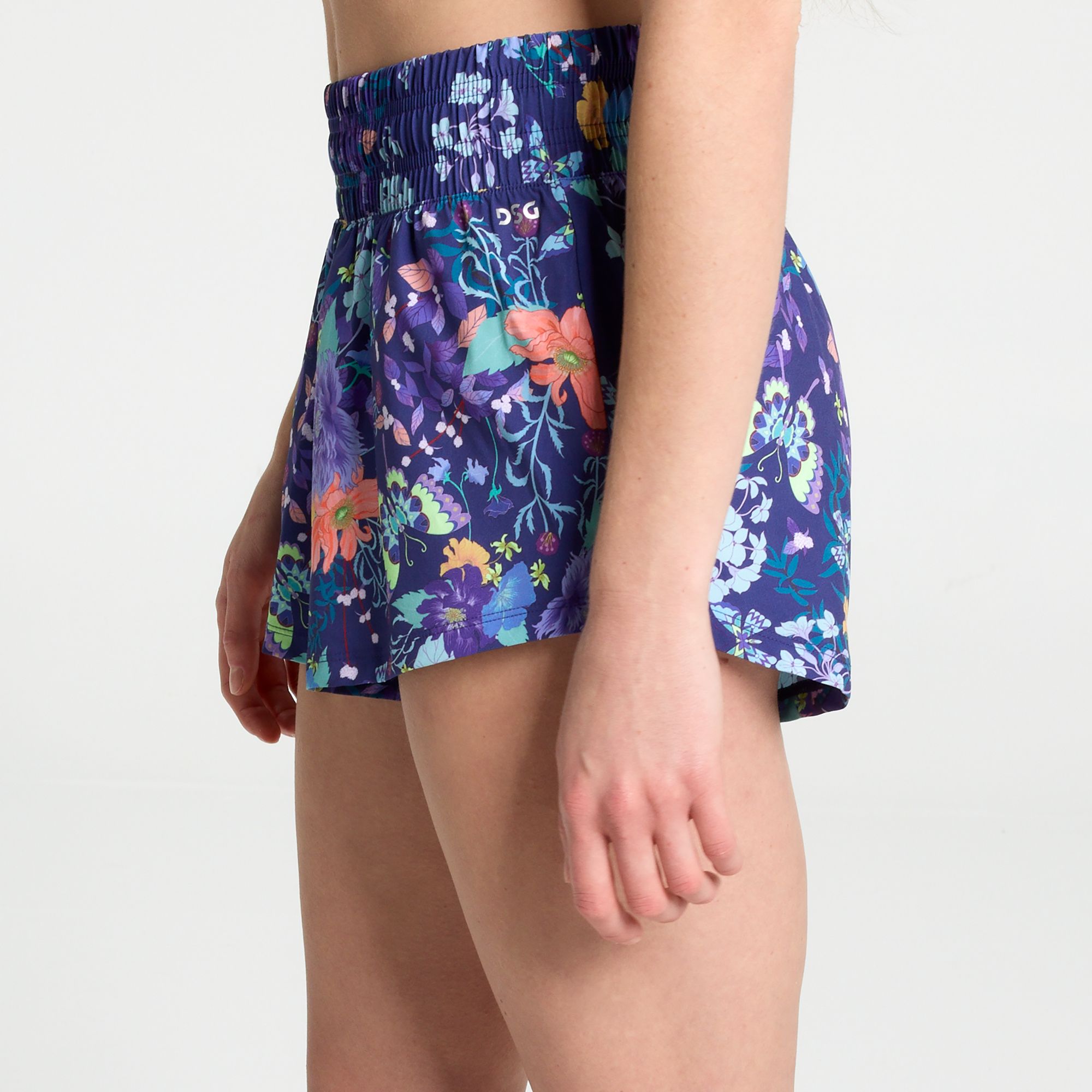 DSG Women's High Rise Stride Shorts product image