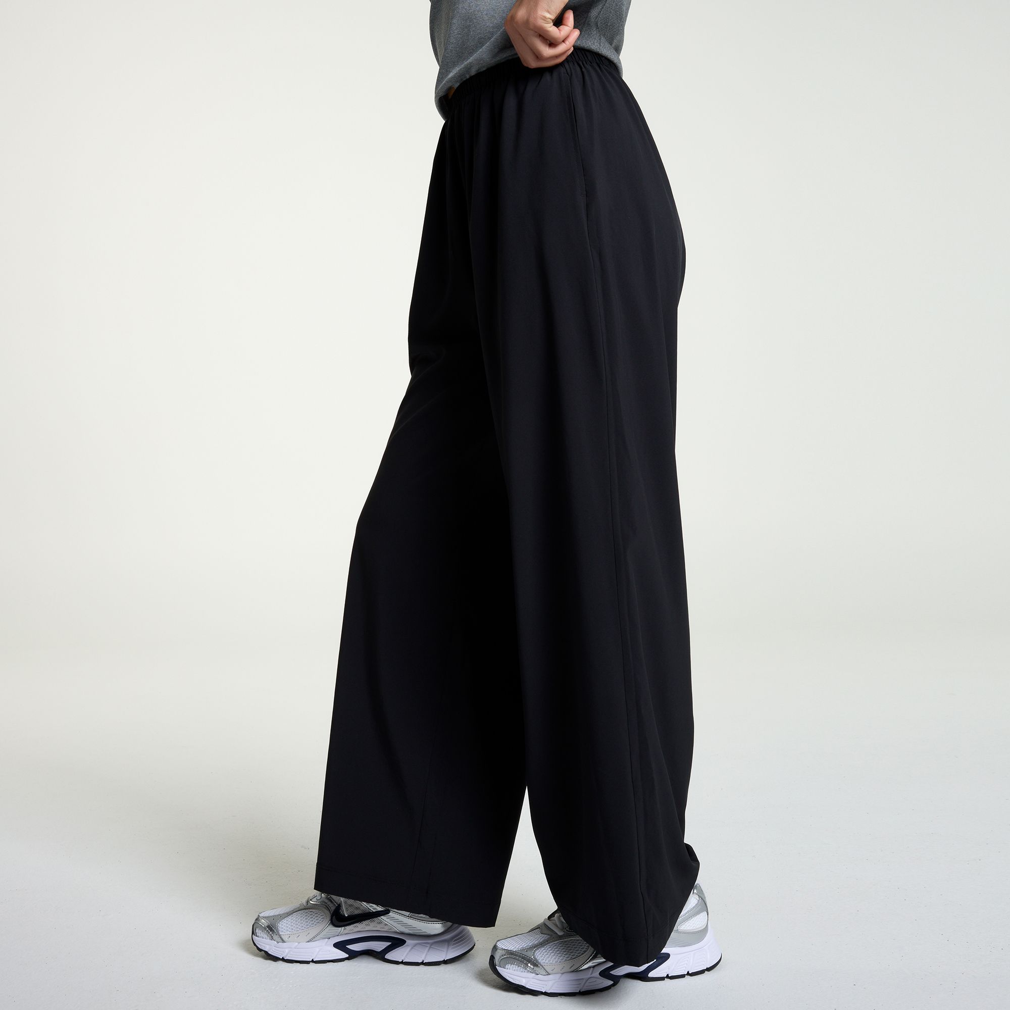 DSG Women's Ease Lightweight Wide Leg Pant product image