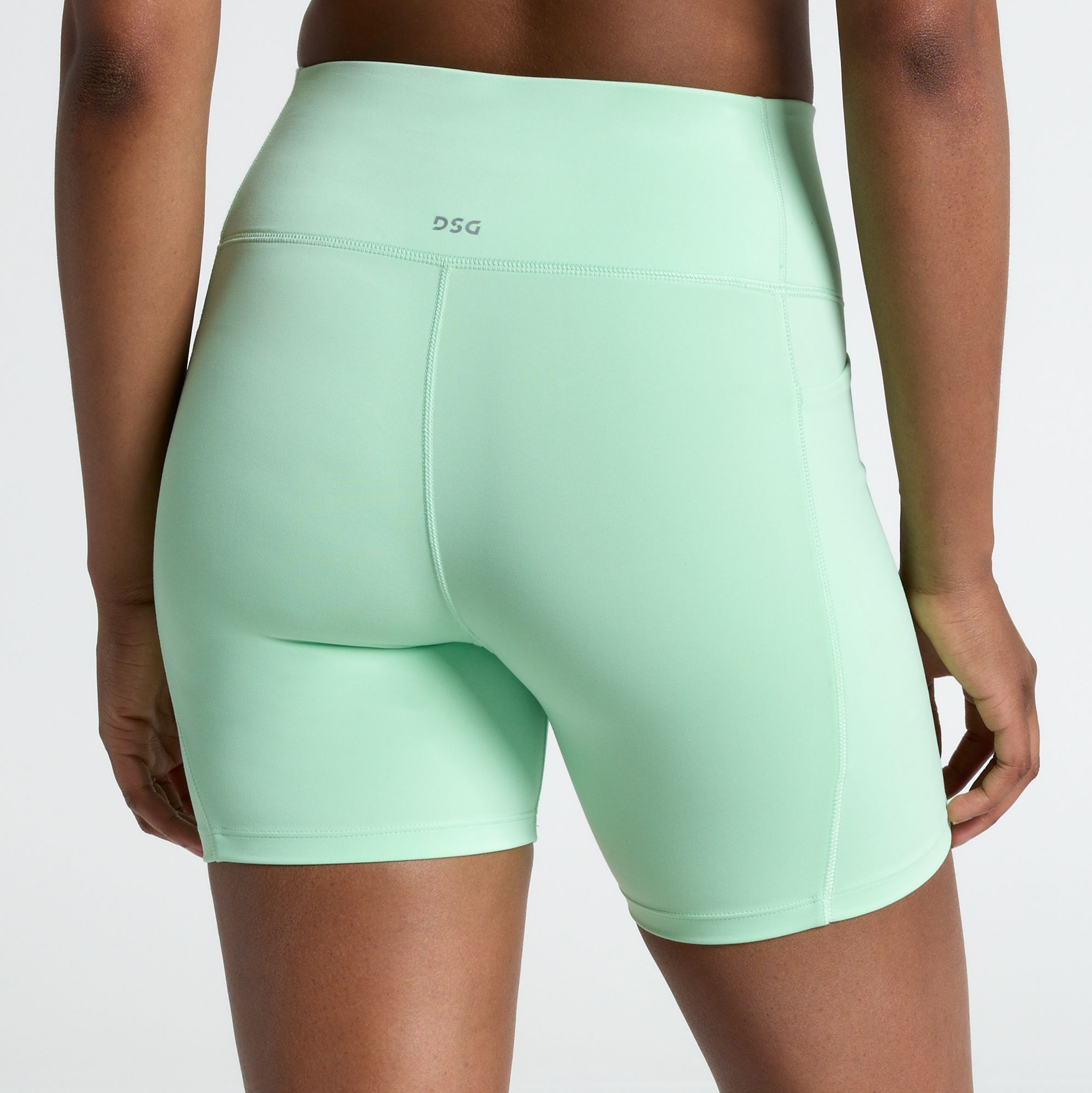 DSG Women's Momentum 5” Shorts product image