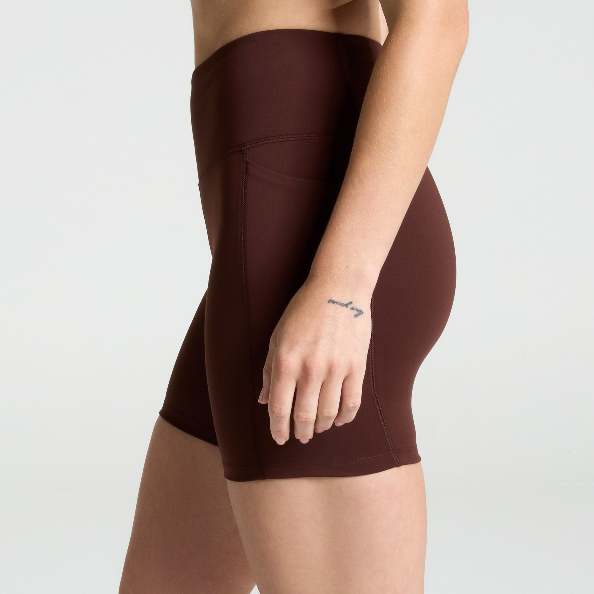 DSG Women's Momentum 5” Shorts product image