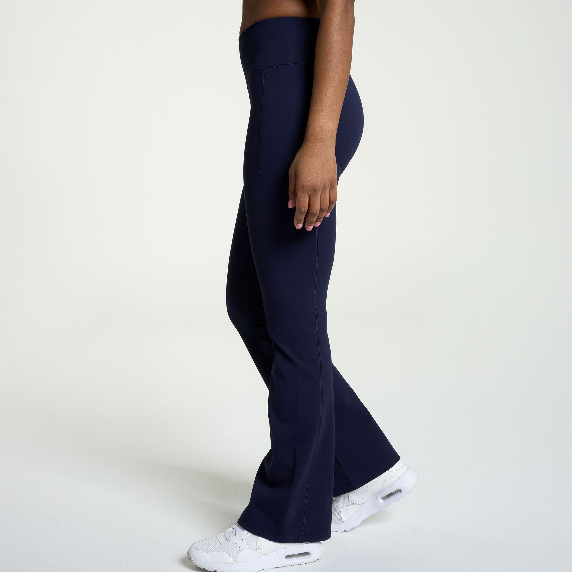 DSG Women's Momentum Flare Leggings product image